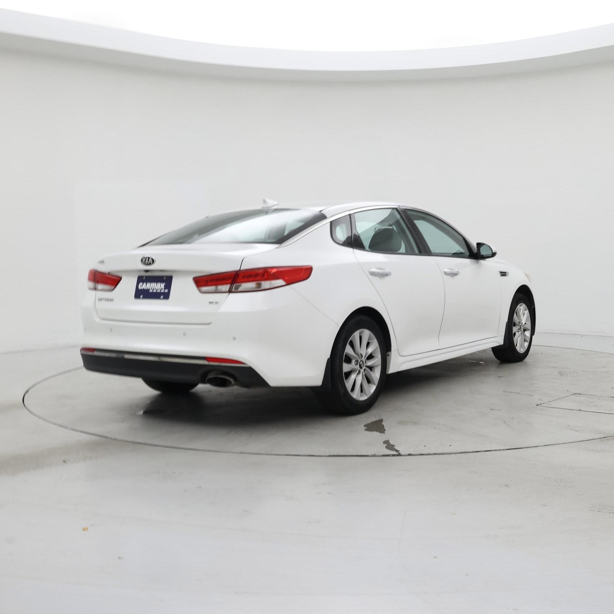 Thumbnail: 2018 Kia Optima - 8