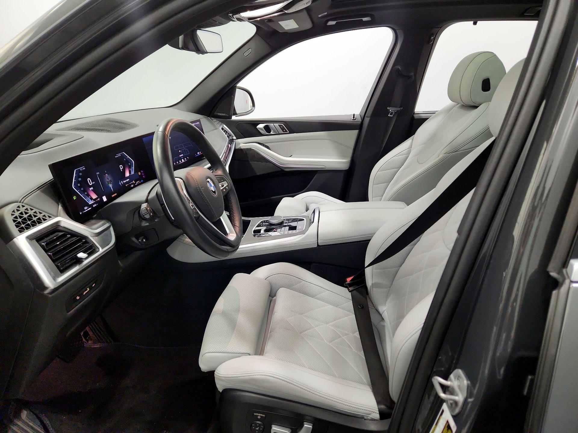 Thumbnail: 2024 BMW X5 - 11