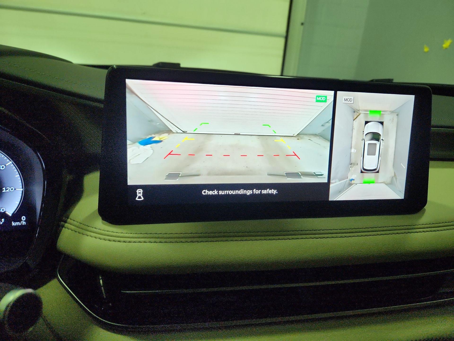 Thumbnail: 2023 INFINITI QX60 - 14