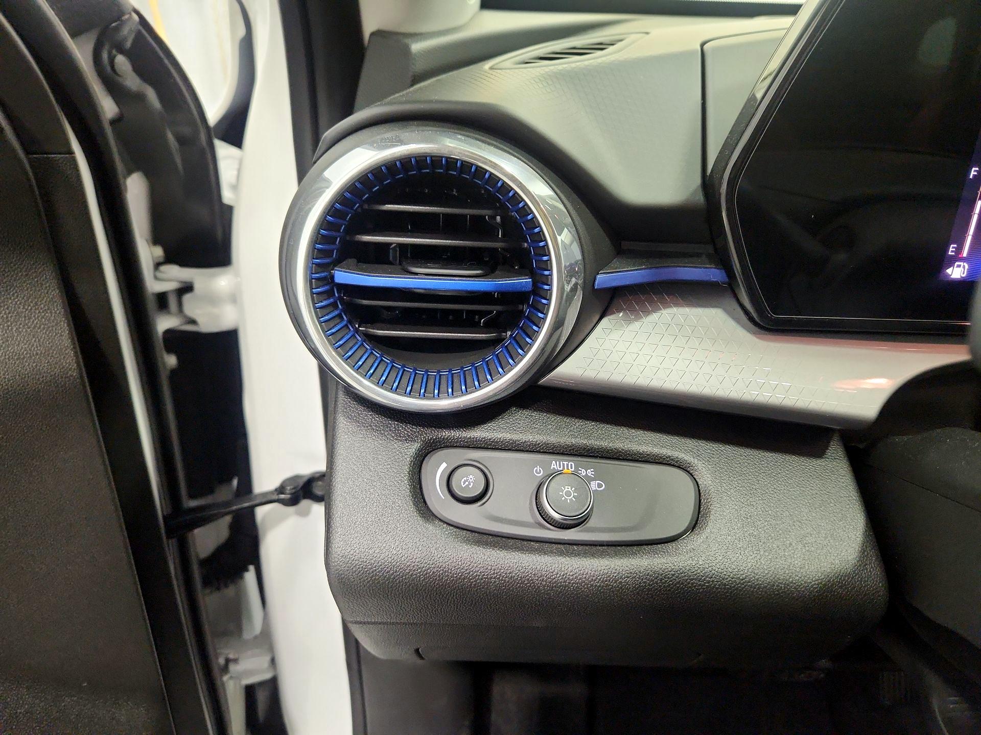 Thumbnail: 2025 Chevrolet Trax - 13