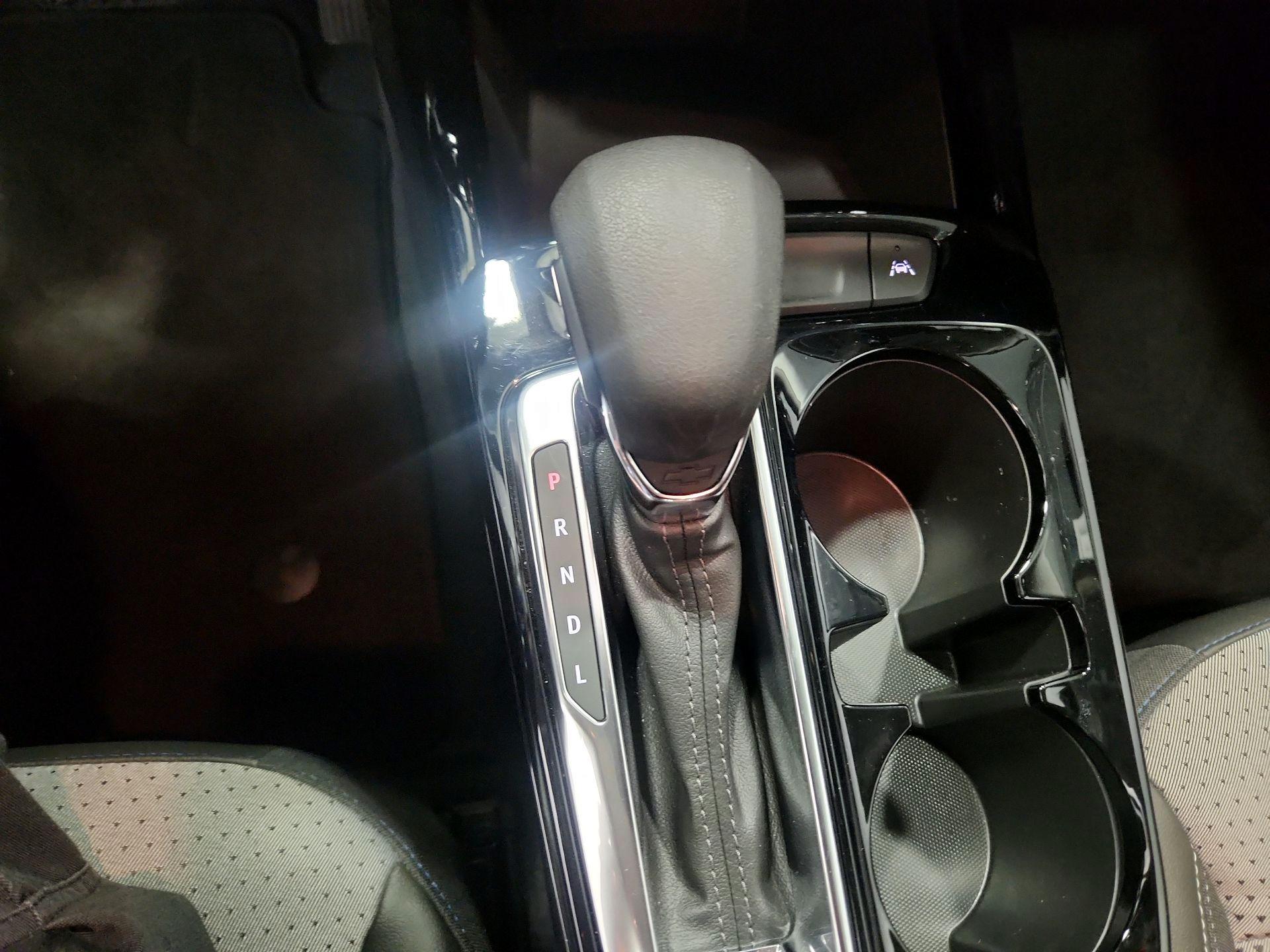 Thumbnail: 2025 Chevrolet Trax - 17