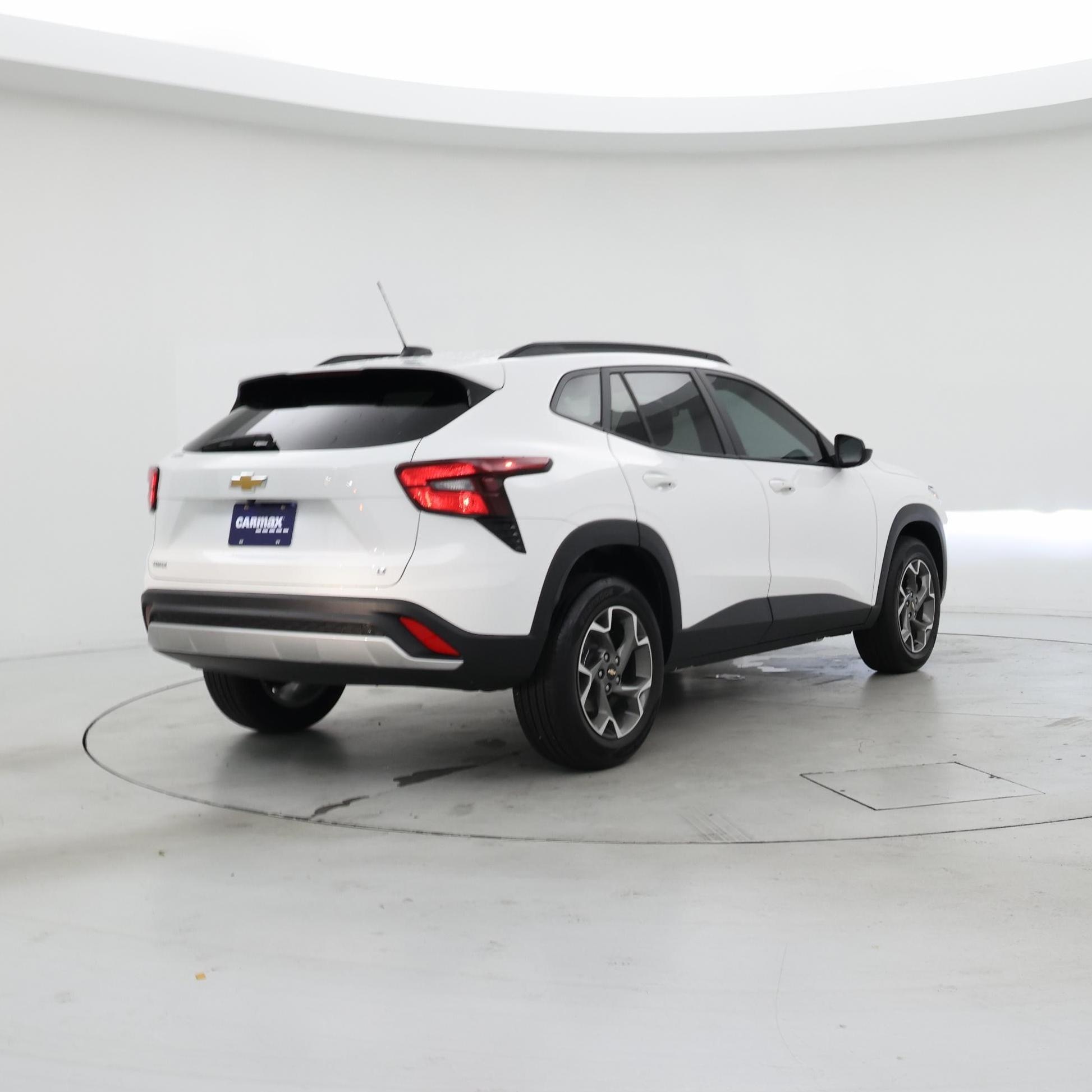 Thumbnail: 2025 Chevrolet Trax - 8