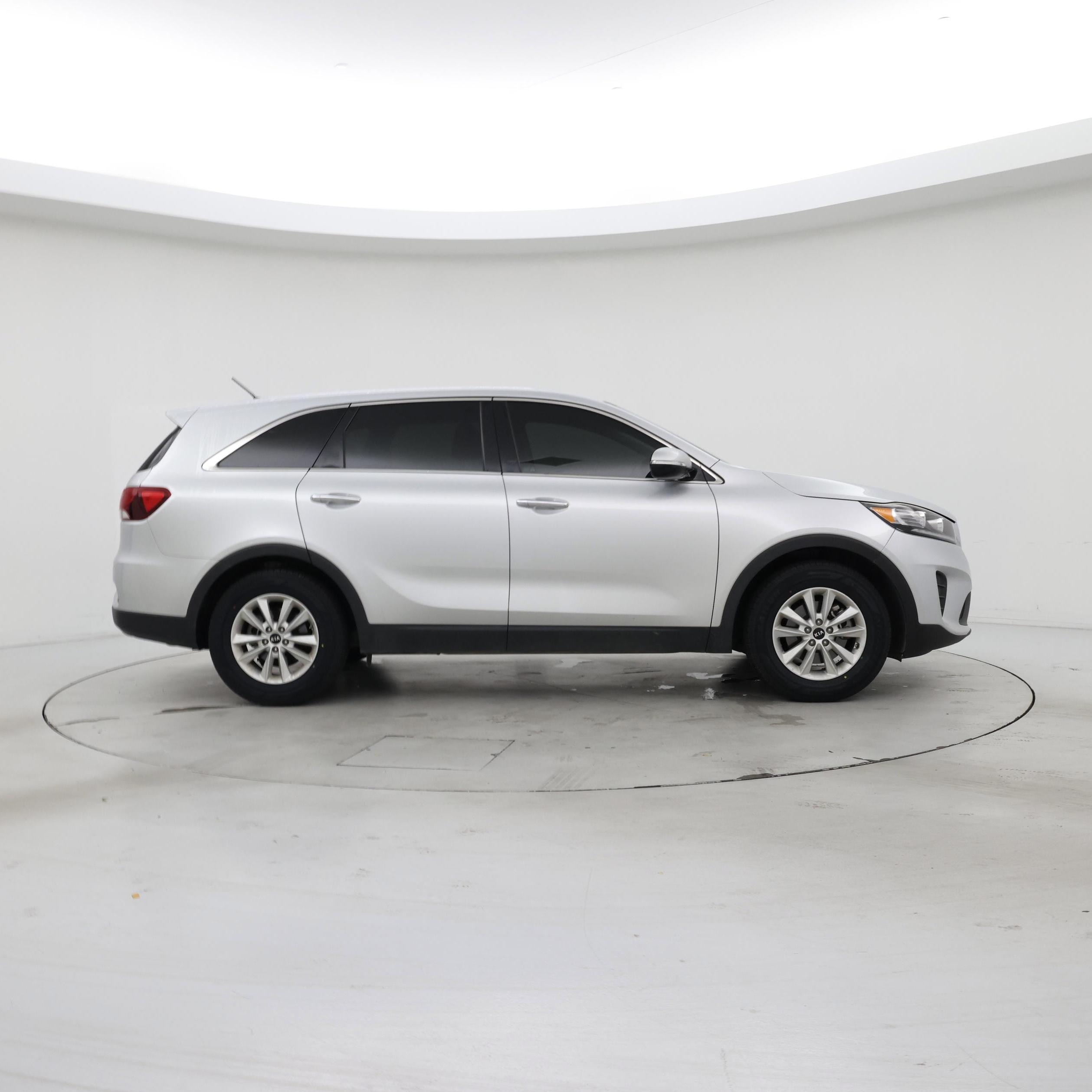 Thumbnail: 2019 Kia Sorento - 7