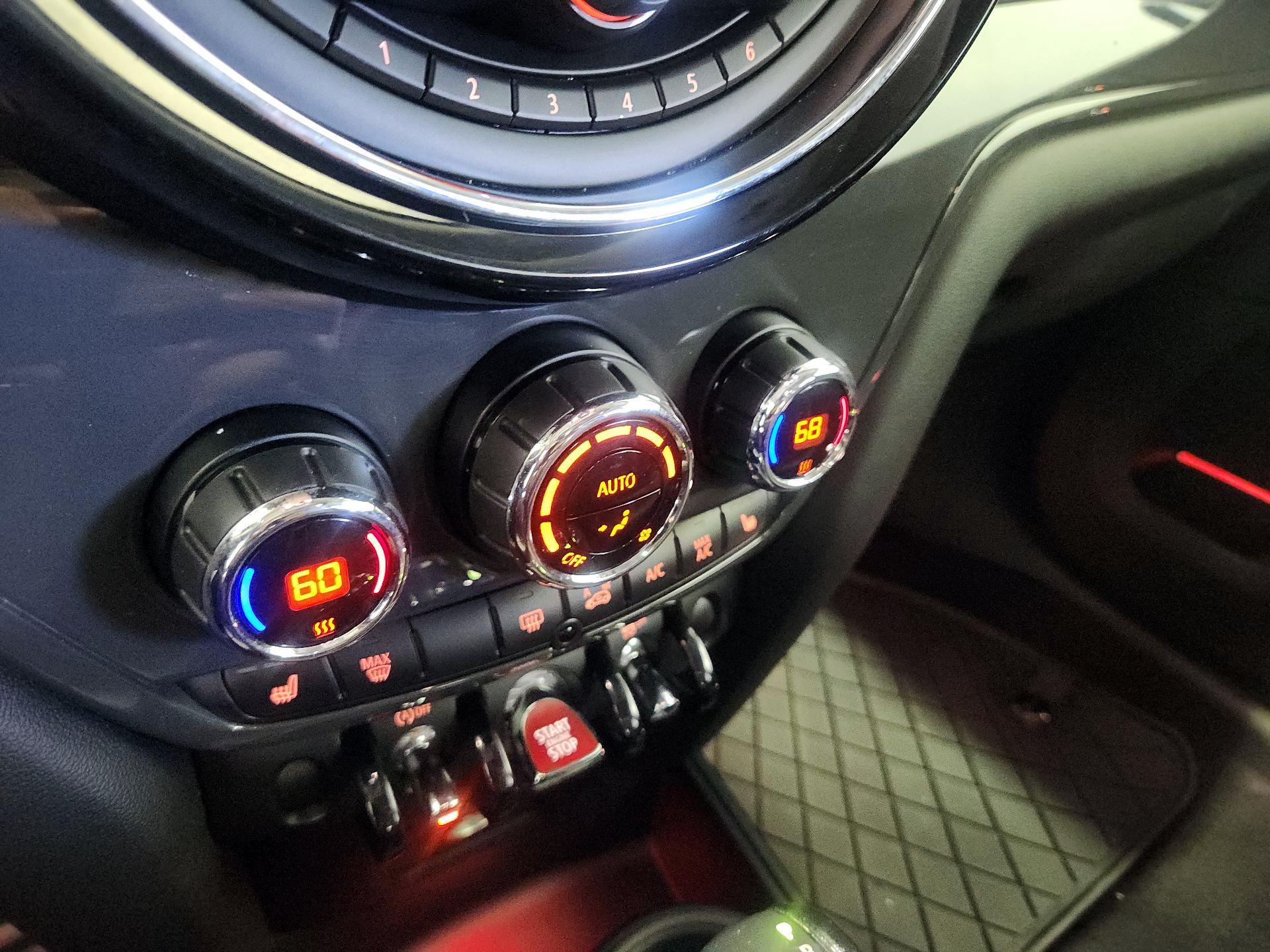 Thumbnail: 2019 MINI Cooper Countryman - 17