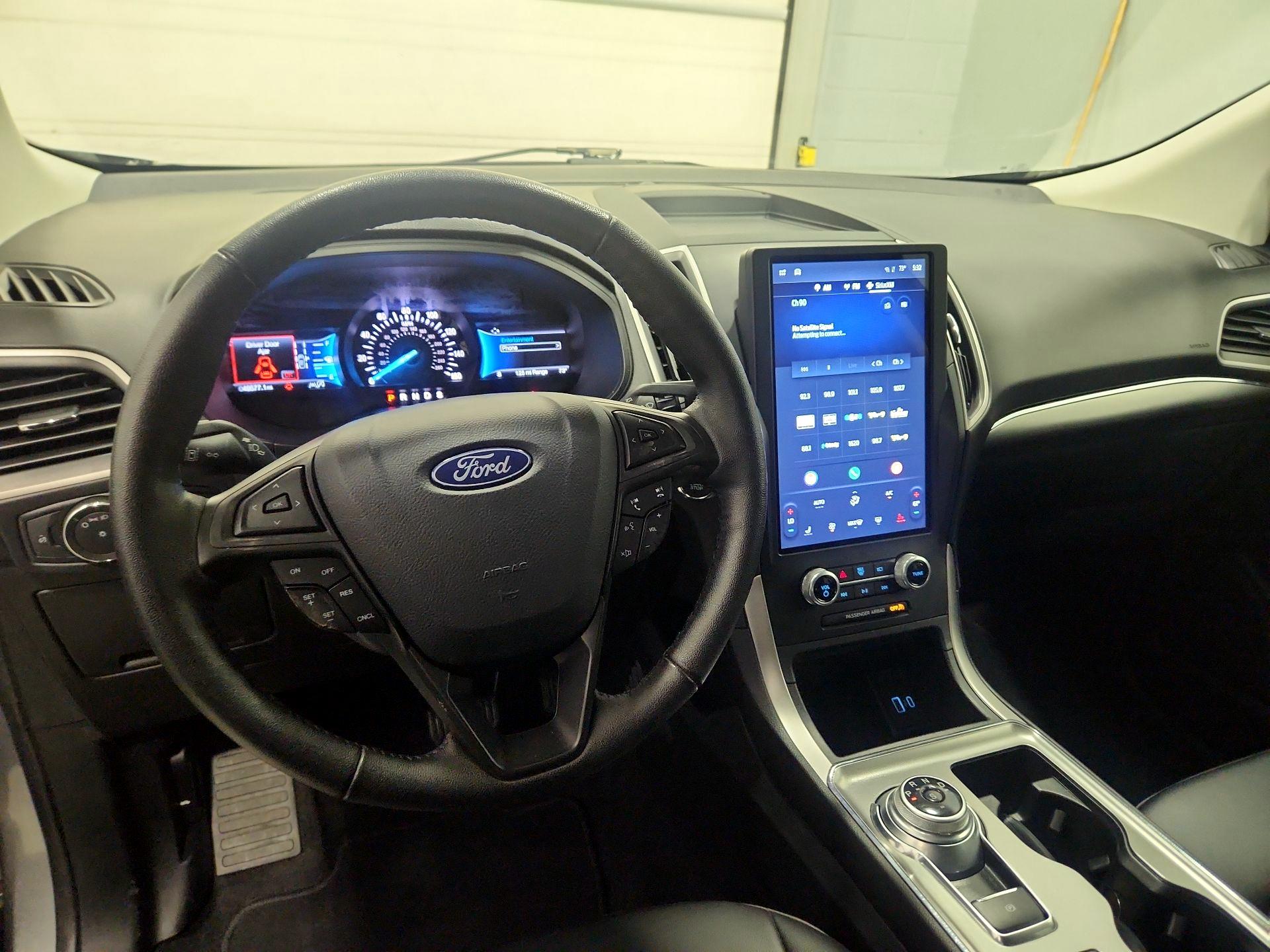 Thumbnail: 2022 Ford Edge - 9