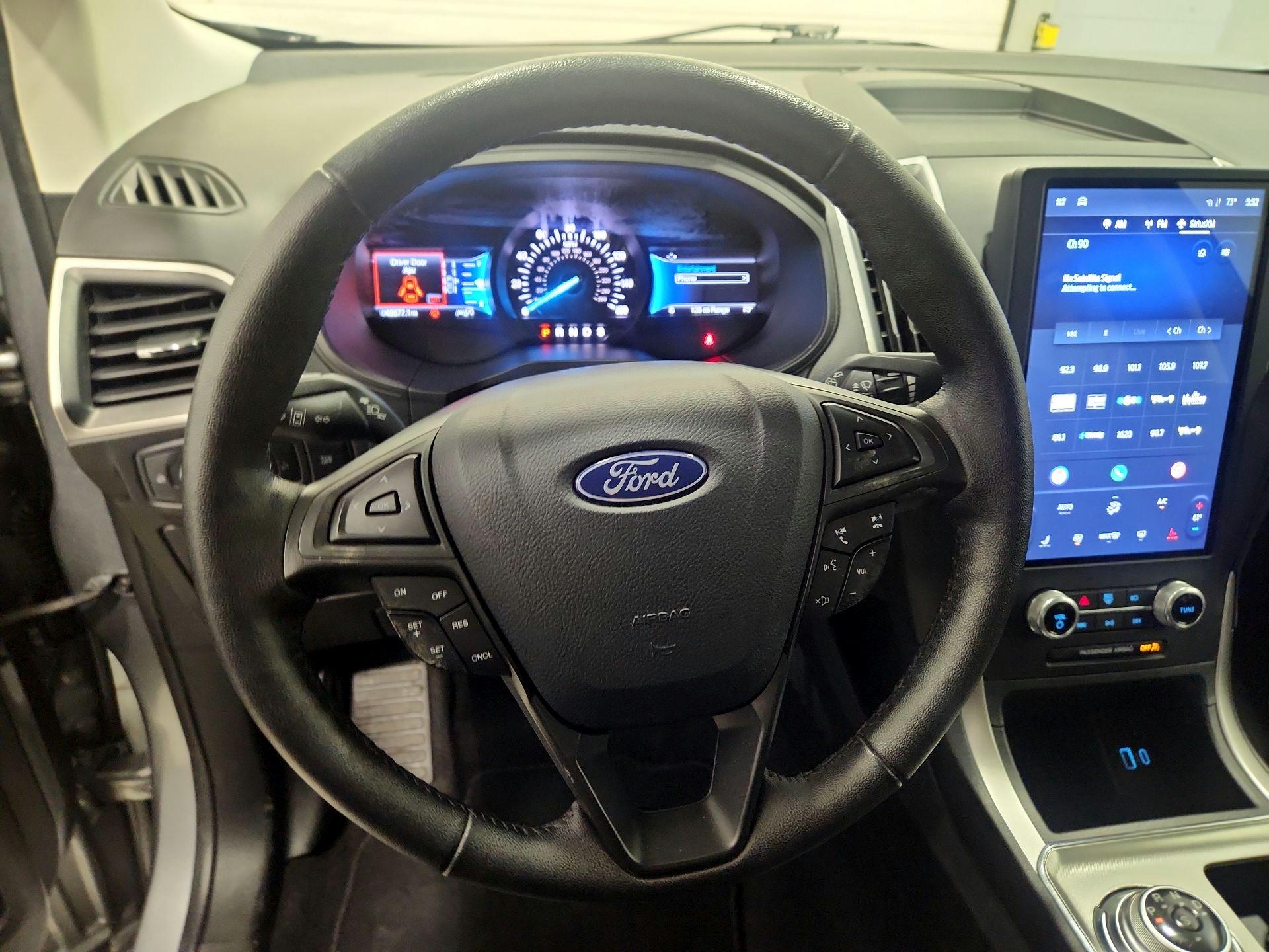 Thumbnail: 2022 Ford Edge - 10