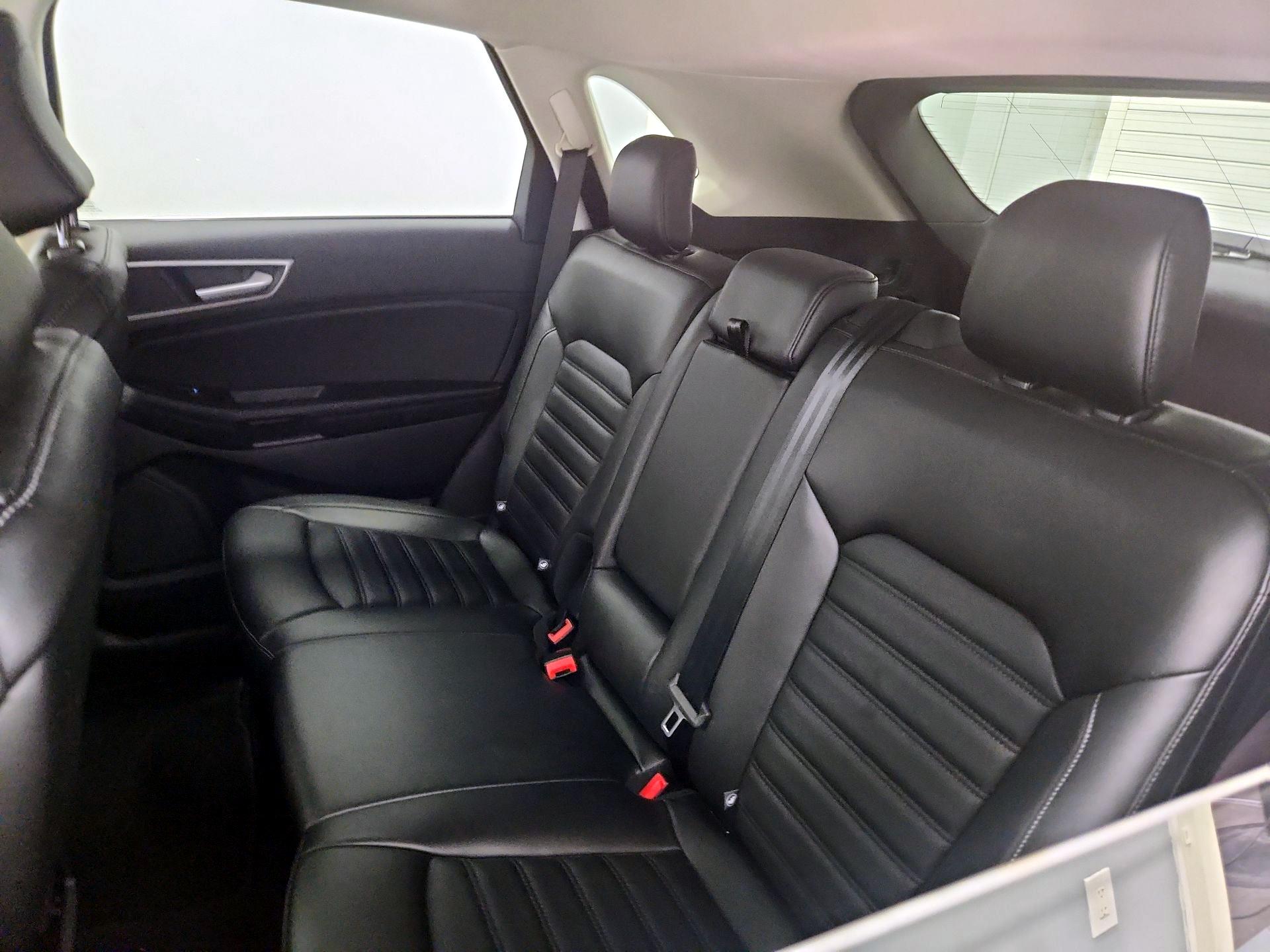 Thumbnail: 2022 Ford Edge - 19