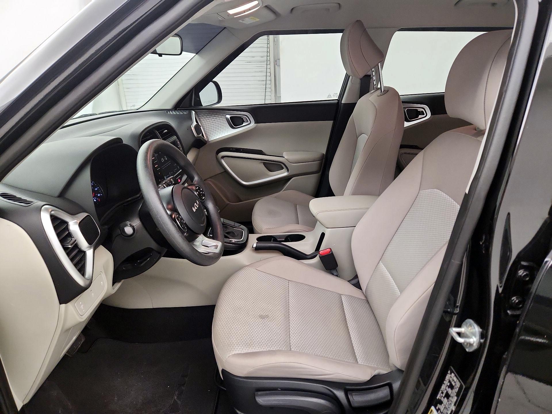 Thumbnail: 2022 Kia Soul - 9