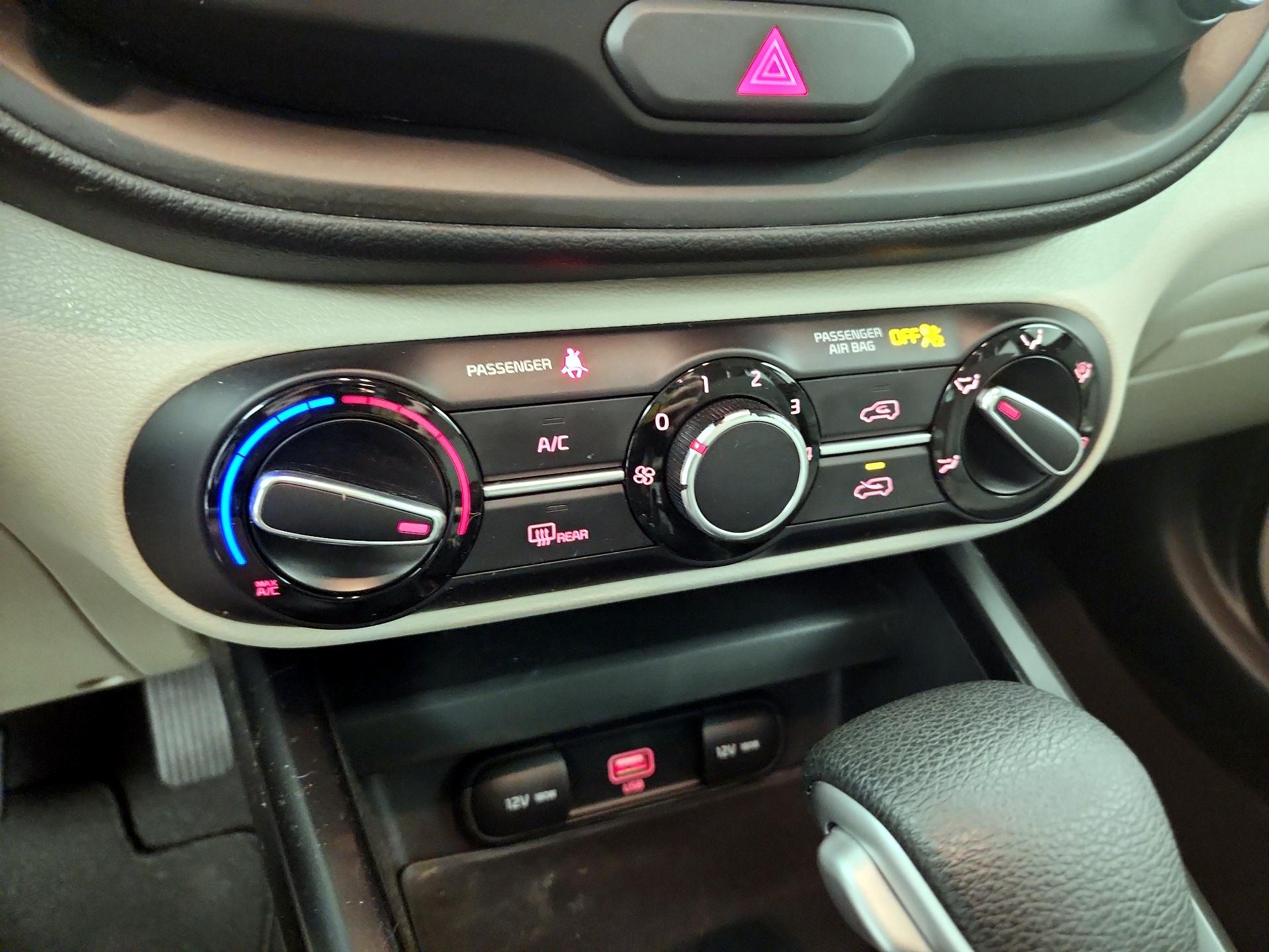 Thumbnail: 2022 Kia Soul - 15