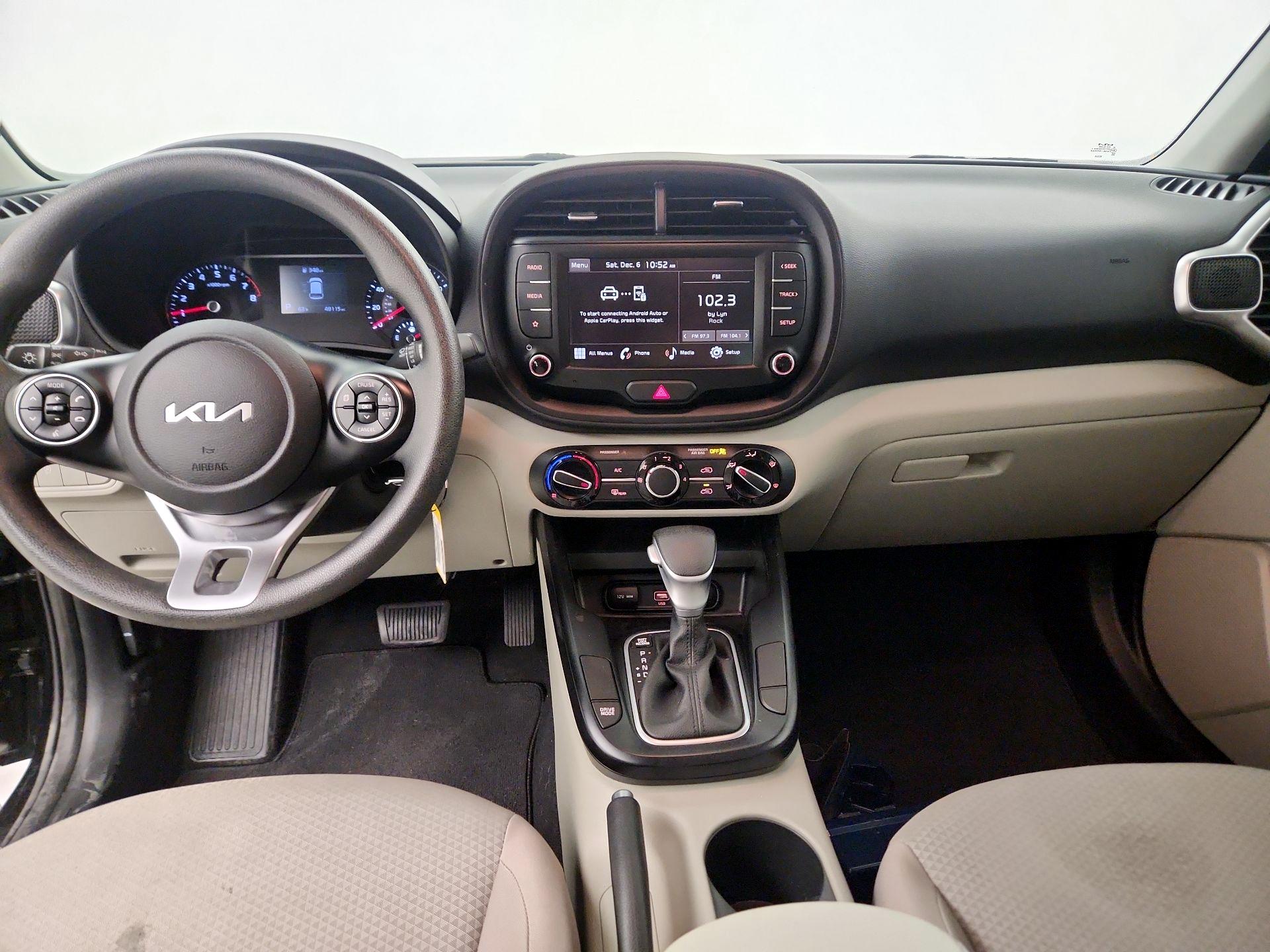 Thumbnail: 2022 Kia Soul - 8