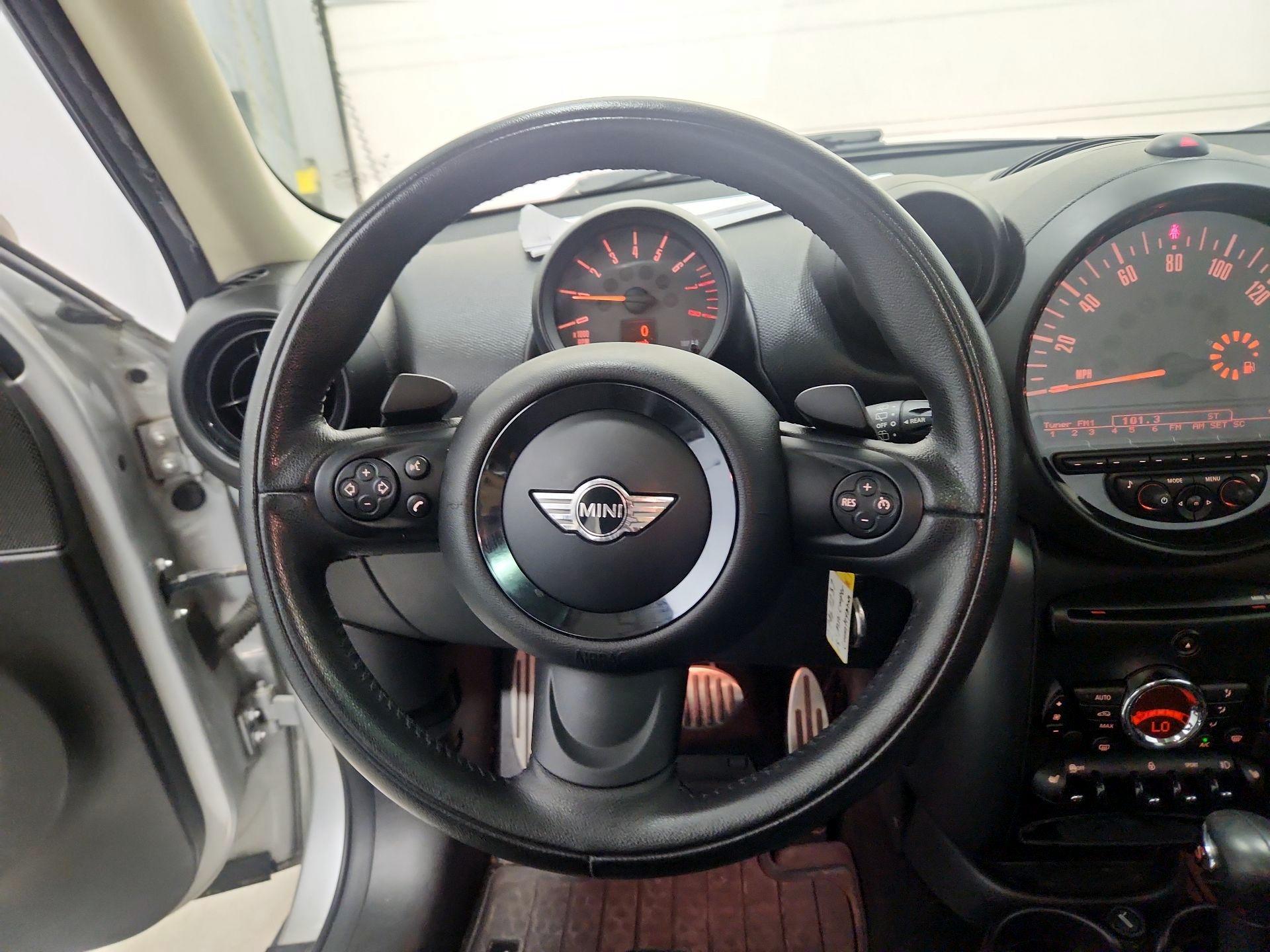 Thumbnail: 2015 MINI Cooper Countryman - 10