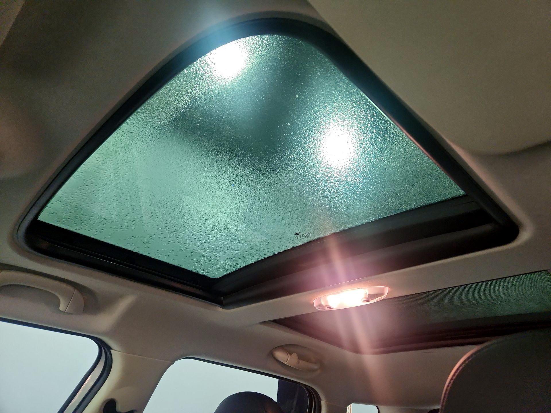 Thumbnail: 2015 MINI Cooper Countryman - 17