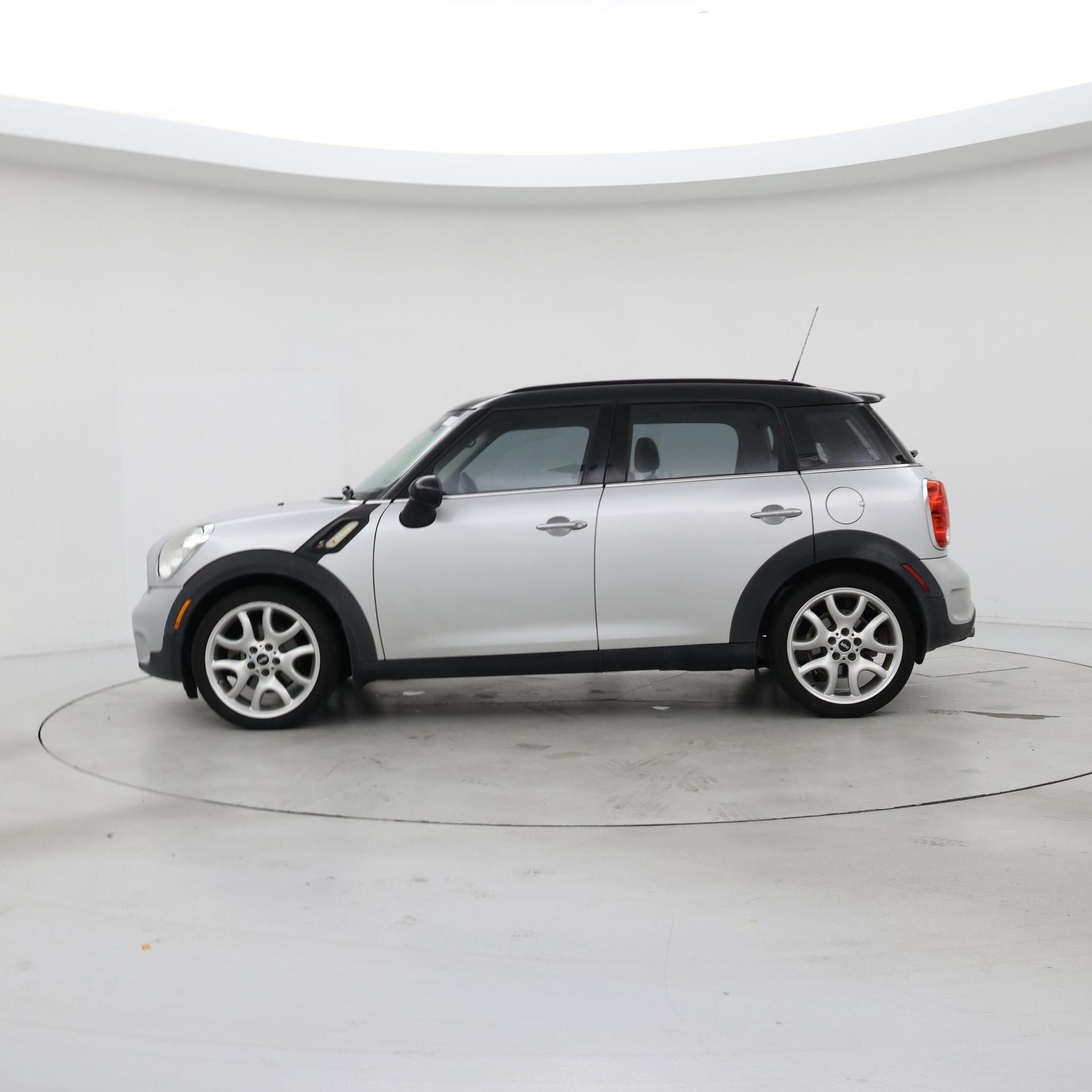 Thumbnail: 2015 MINI Cooper Countryman - 3