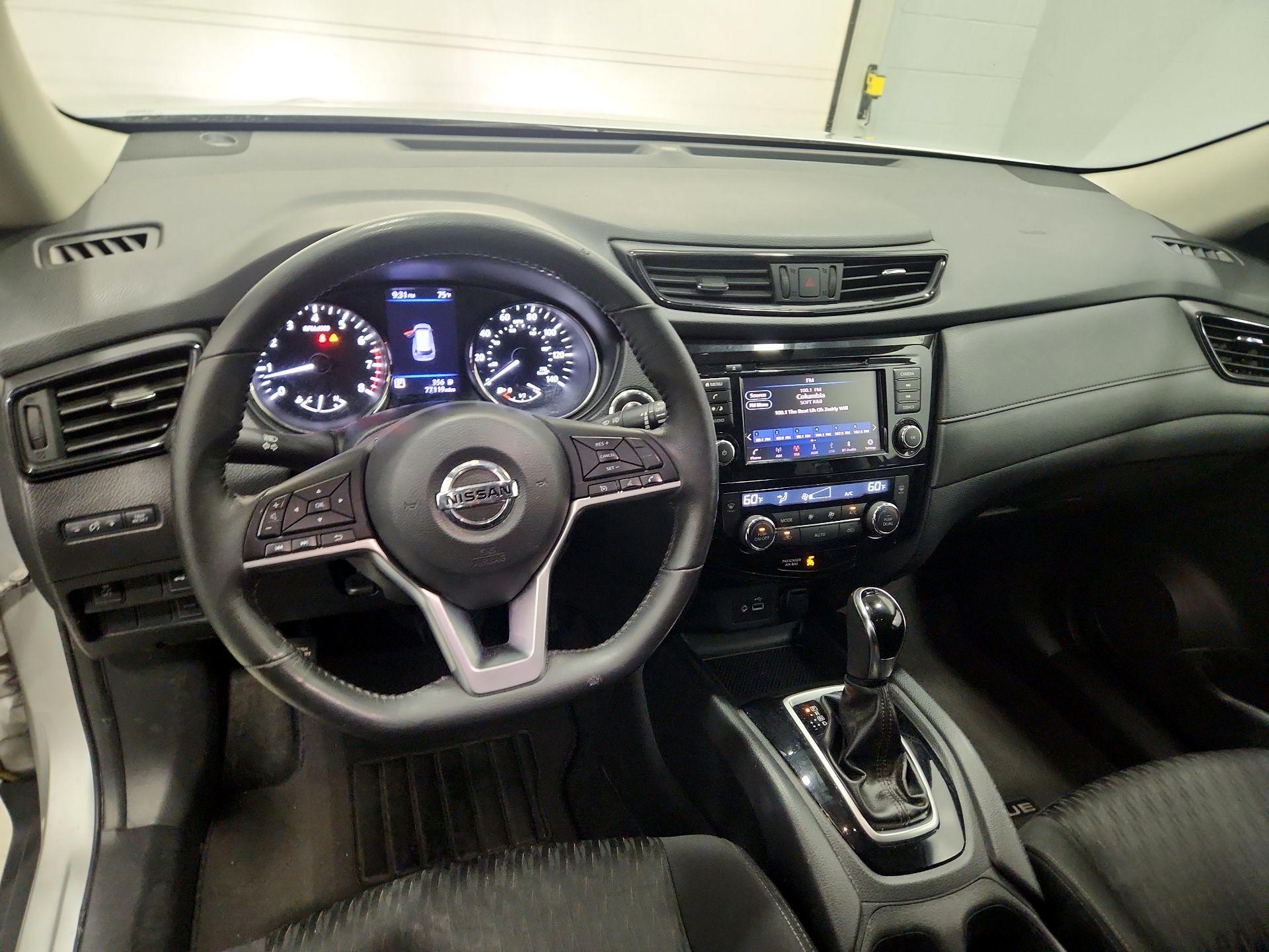 Thumbnail: 2018 Nissan Rogue - 9