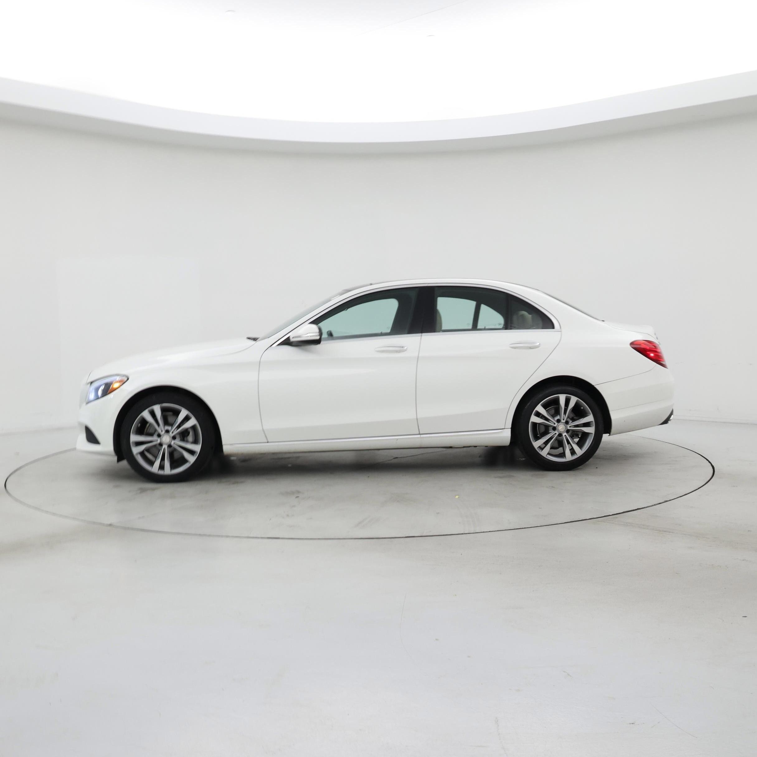 Thumbnail: 2015 Mercedes-Benz C-Class - 3