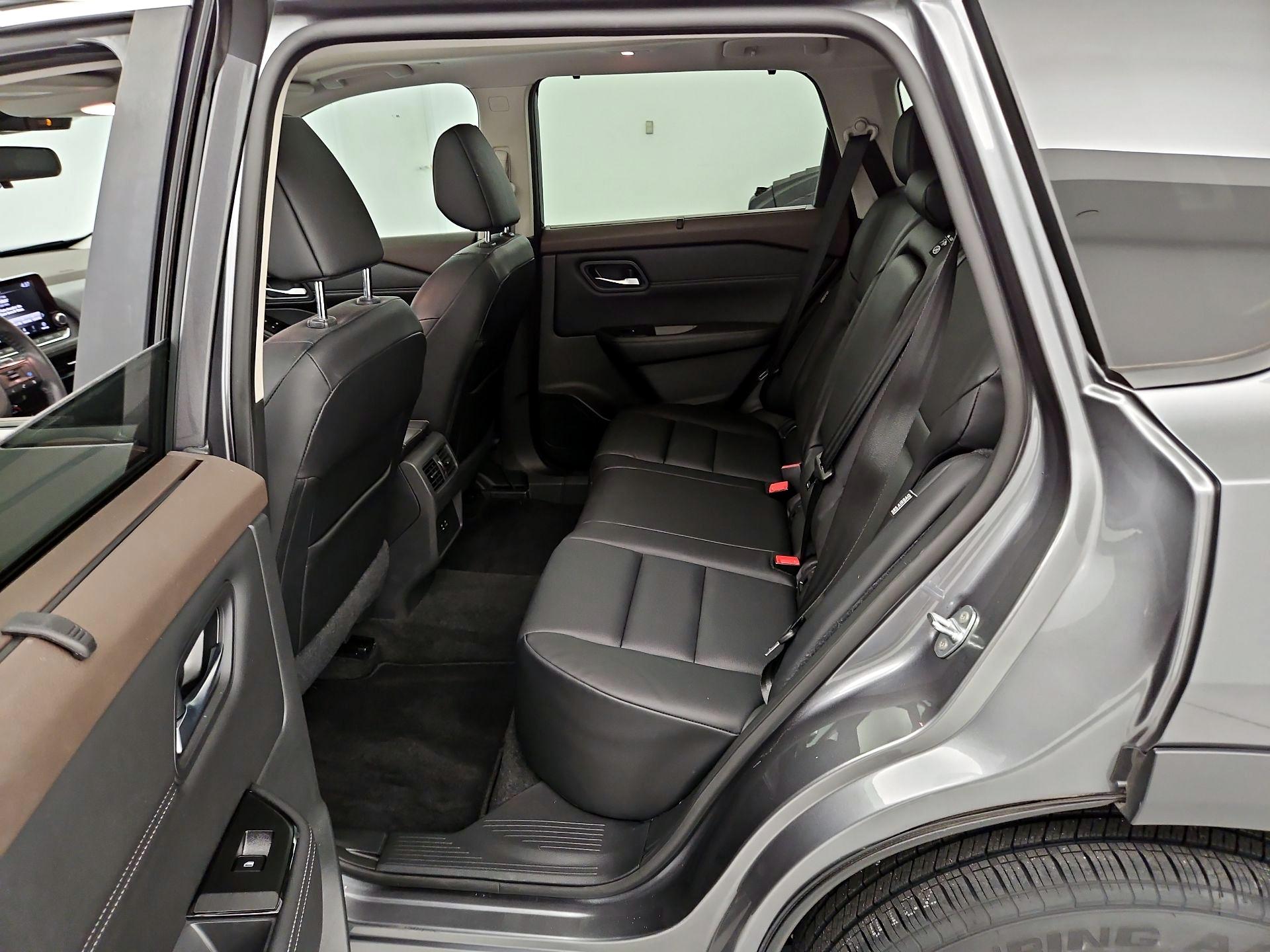 Thumbnail: 2022 Nissan Rogue - 20