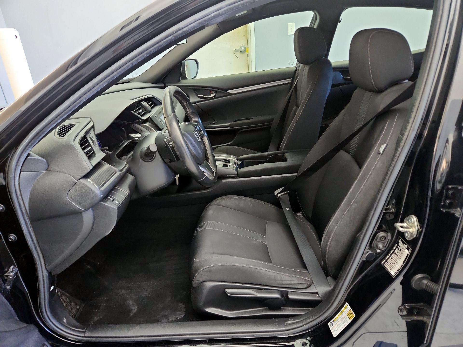 Thumbnail: 2017 Honda Civic - 11