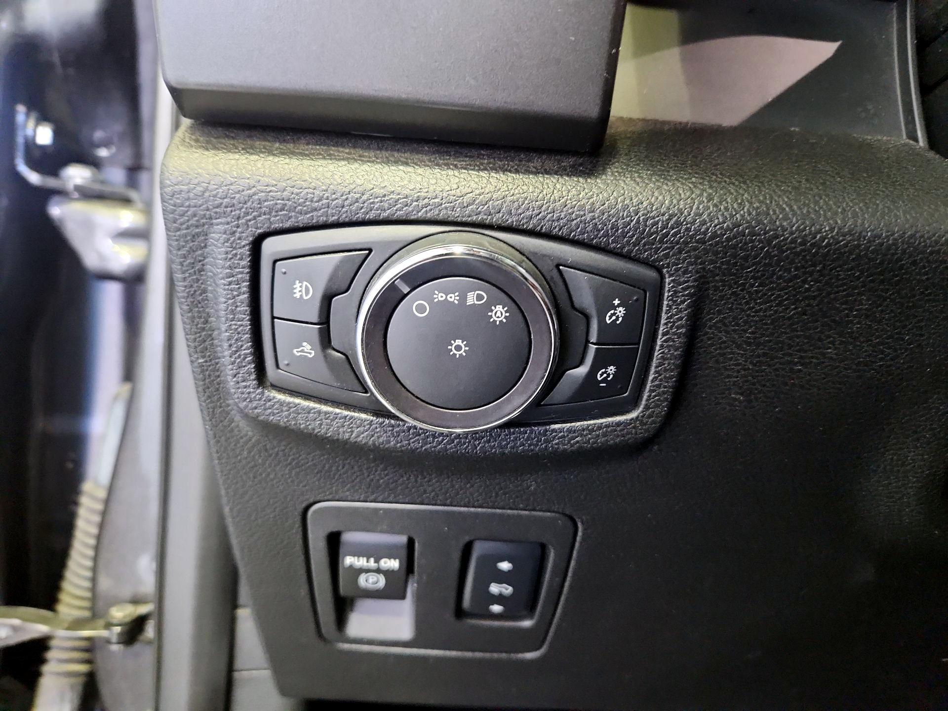 Thumbnail: 2018 Ford F-150 - 13