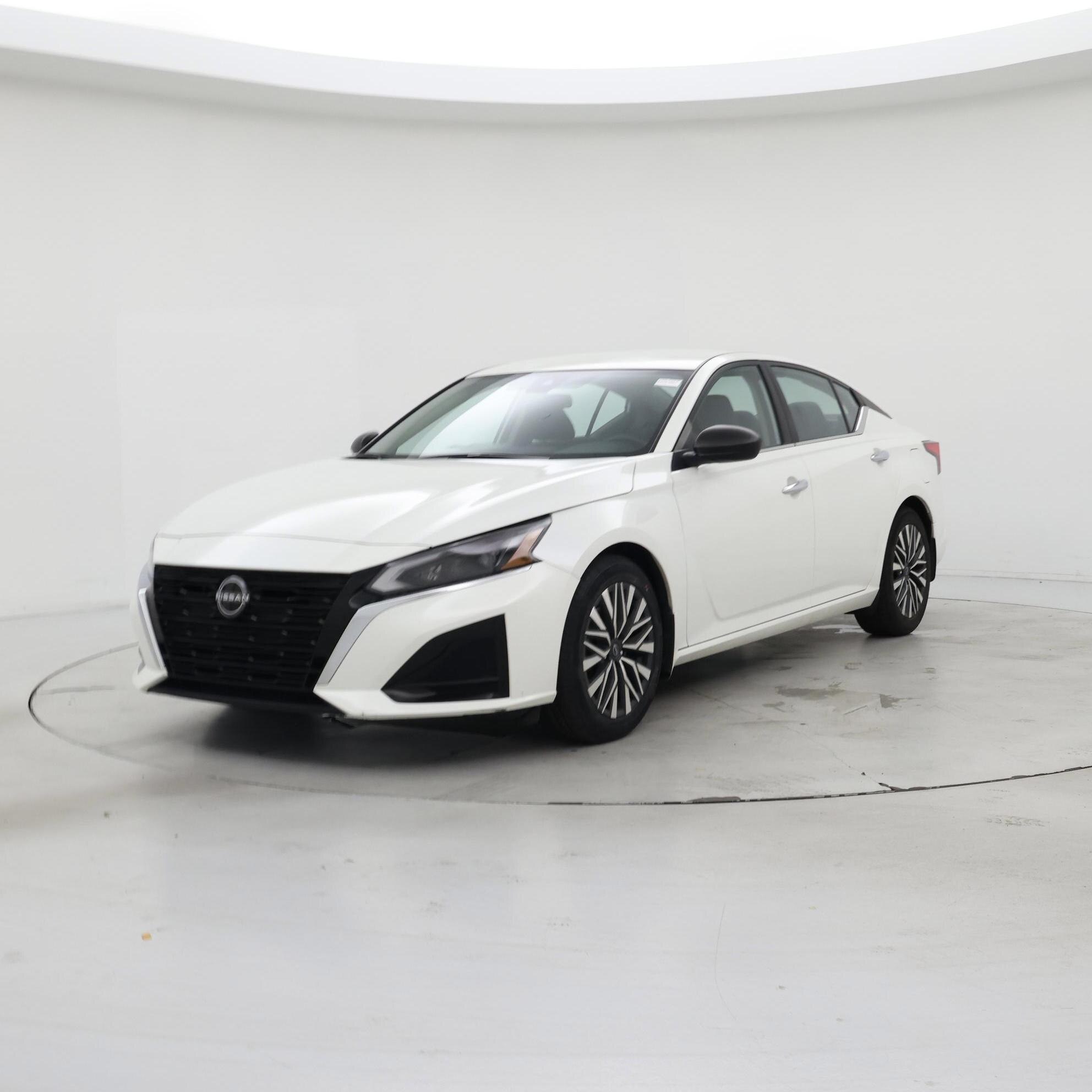Thumbnail: 2024 Nissan Altima - 4