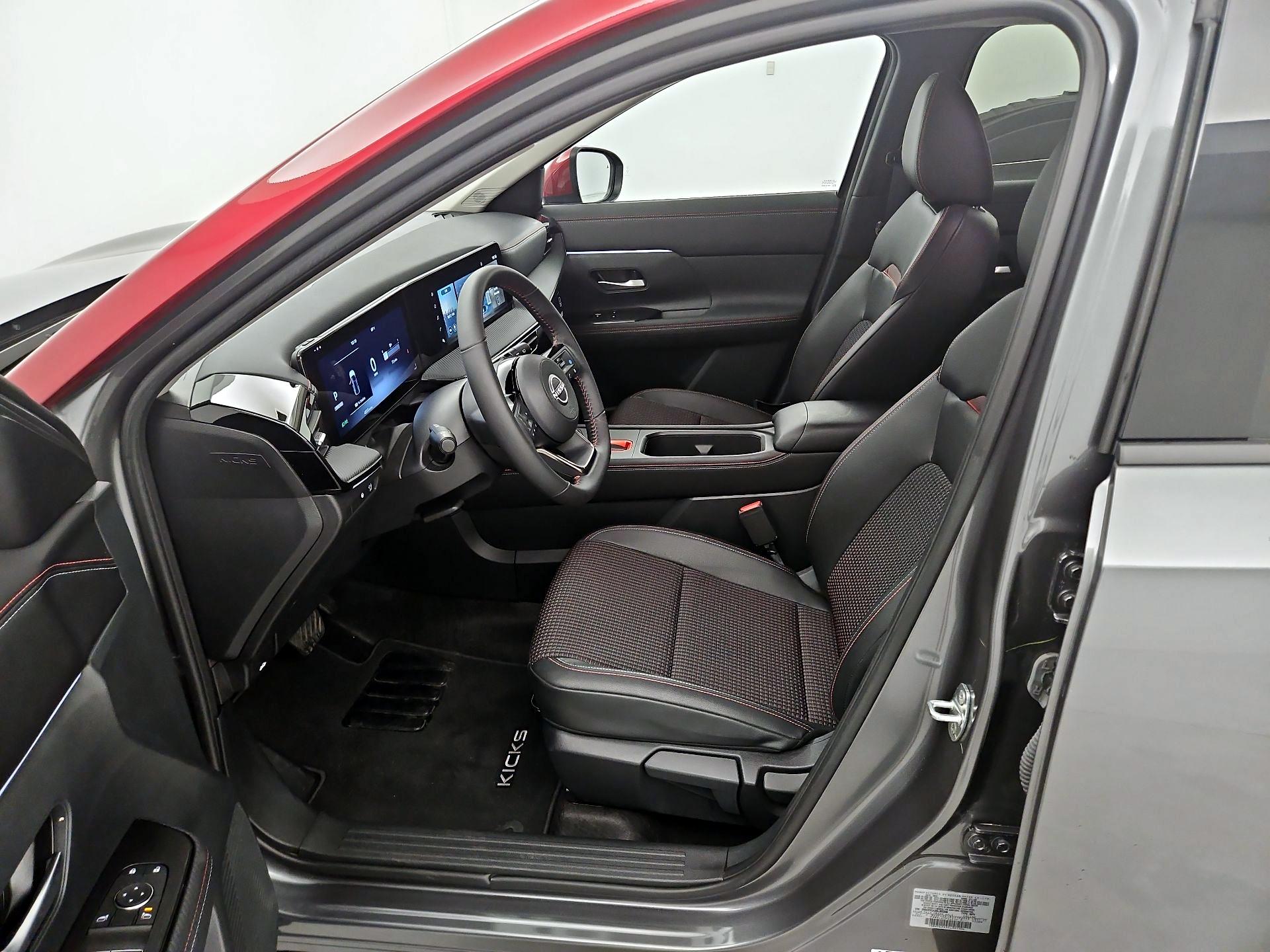 Thumbnail: 2025 Nissan Kicks - 11