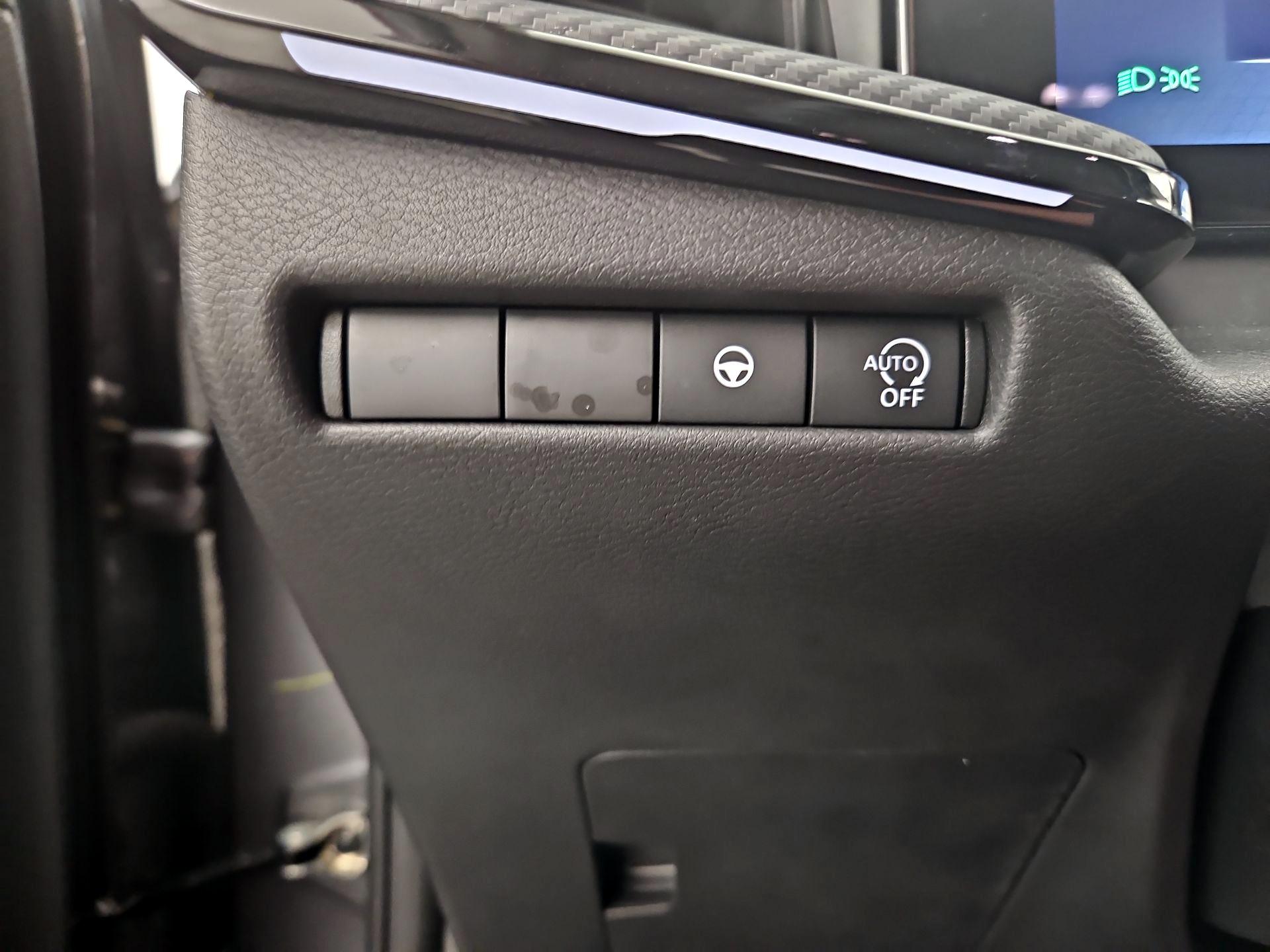 Thumbnail: 2025 Nissan Kicks - 13