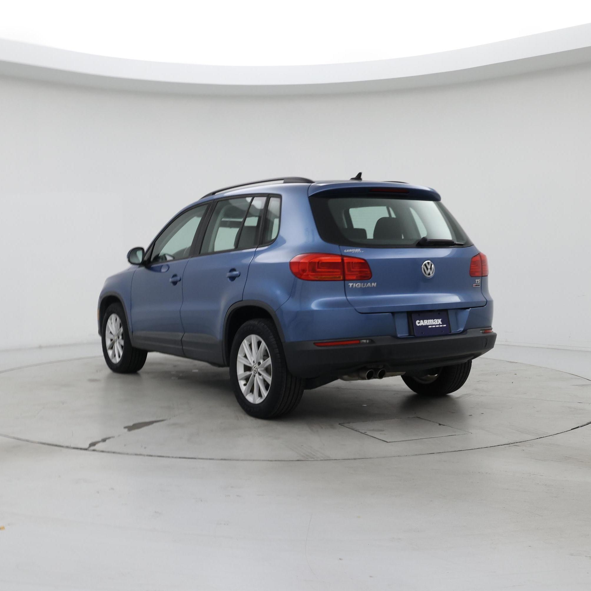 Thumbnail: 2017 Volkswagen Tiguan - 2