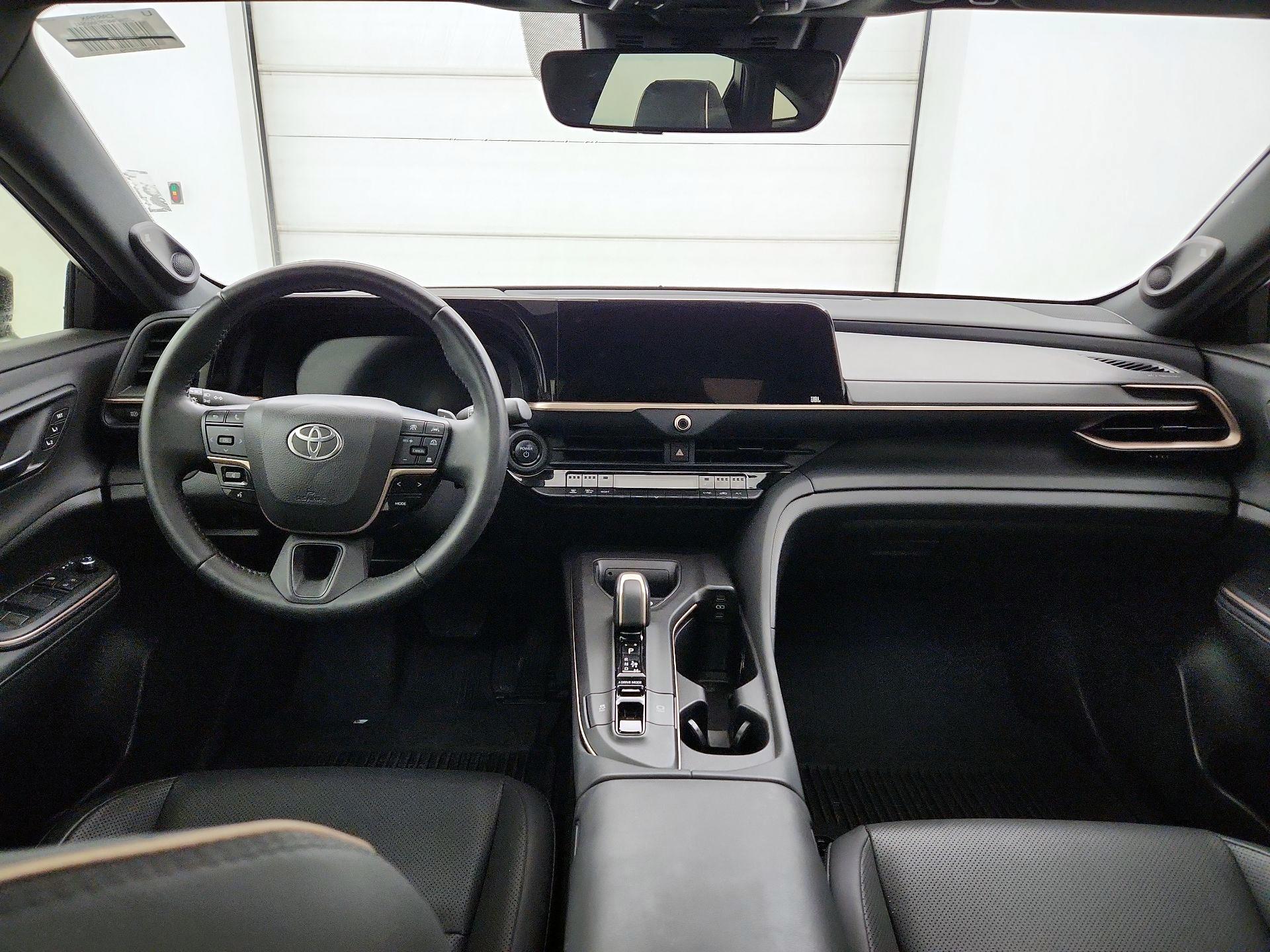 Thumbnail: 2023 Toyota Crown - 9