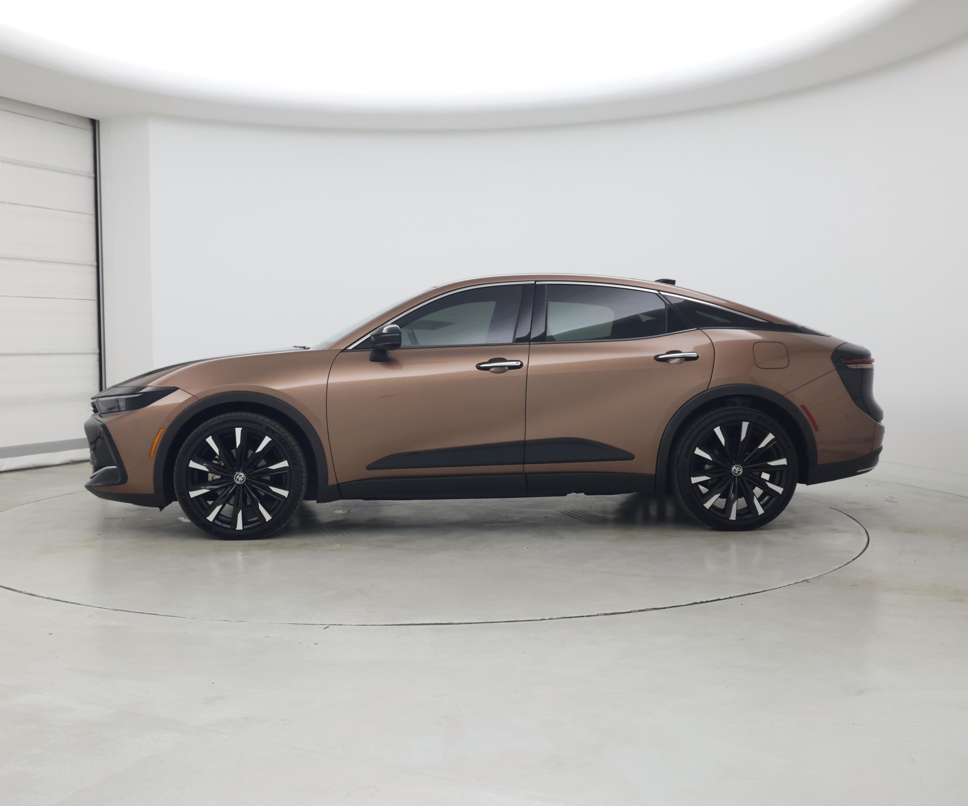 Thumbnail: 2023 Toyota Crown - 3