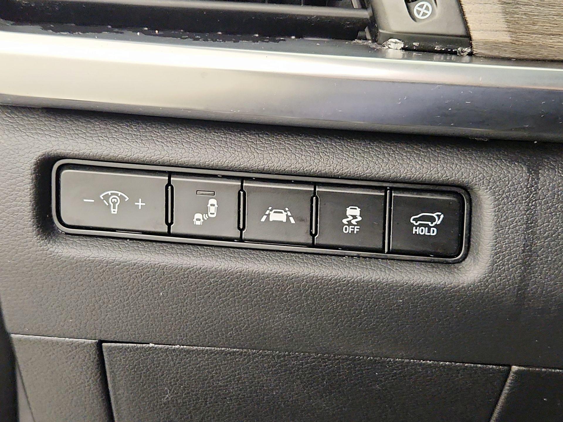 Thumbnail: 2020 Kia Telluride - 13