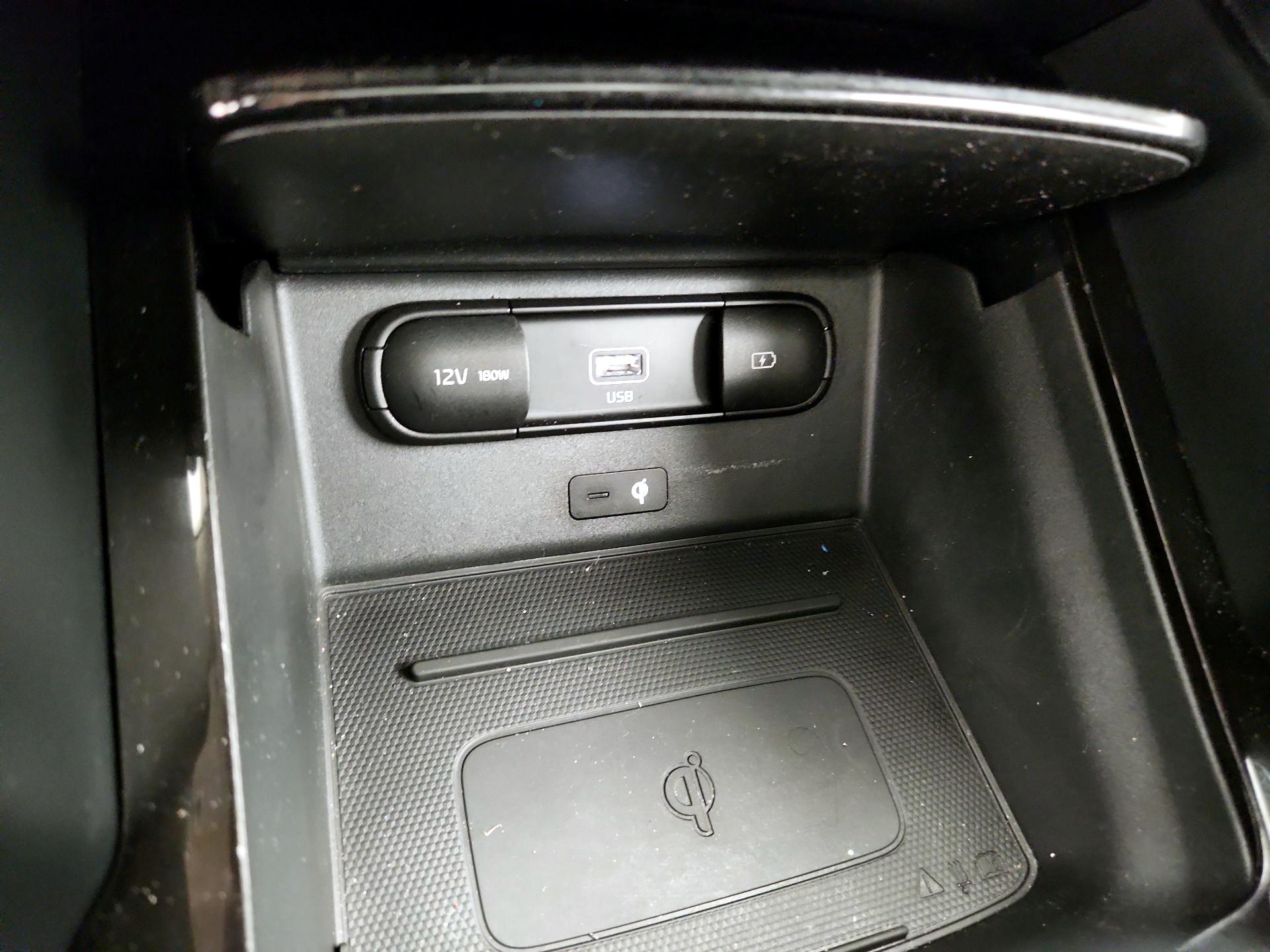 Thumbnail: 2020 Kia Telluride - 19