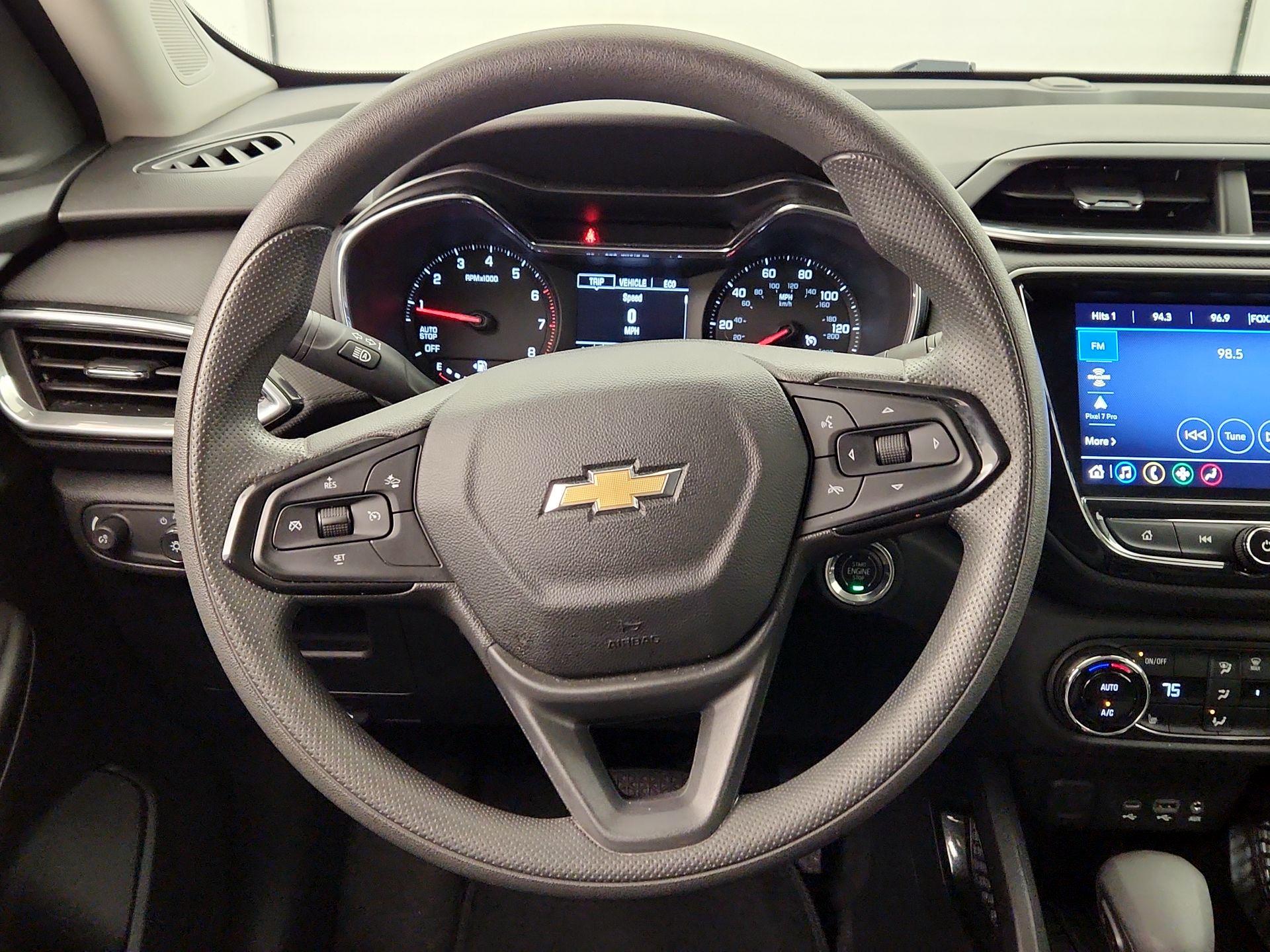 Thumbnail: 2023 Chevrolet TrailBlazer - 10