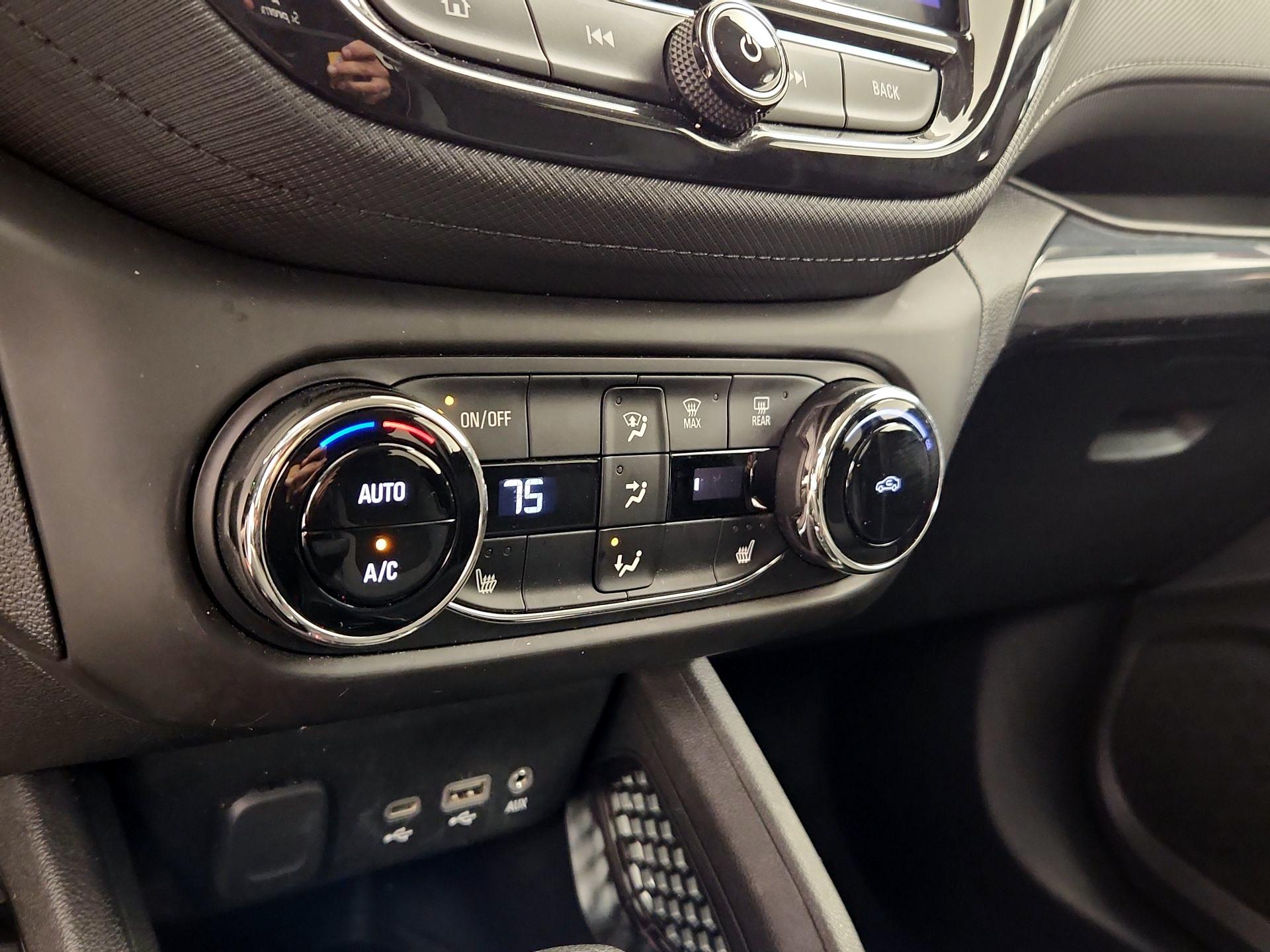 Thumbnail: 2023 Chevrolet TrailBlazer - 16