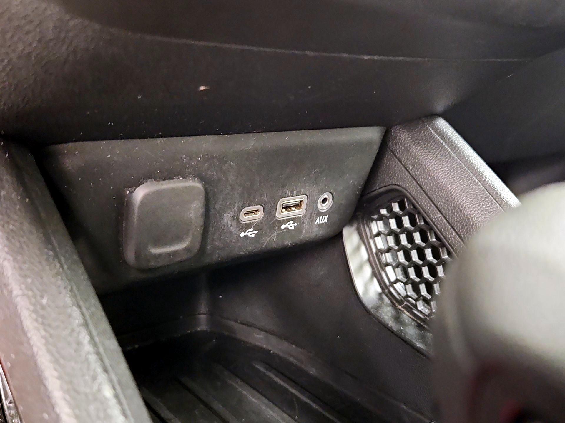 Thumbnail: 2023 Chevrolet TrailBlazer - 18