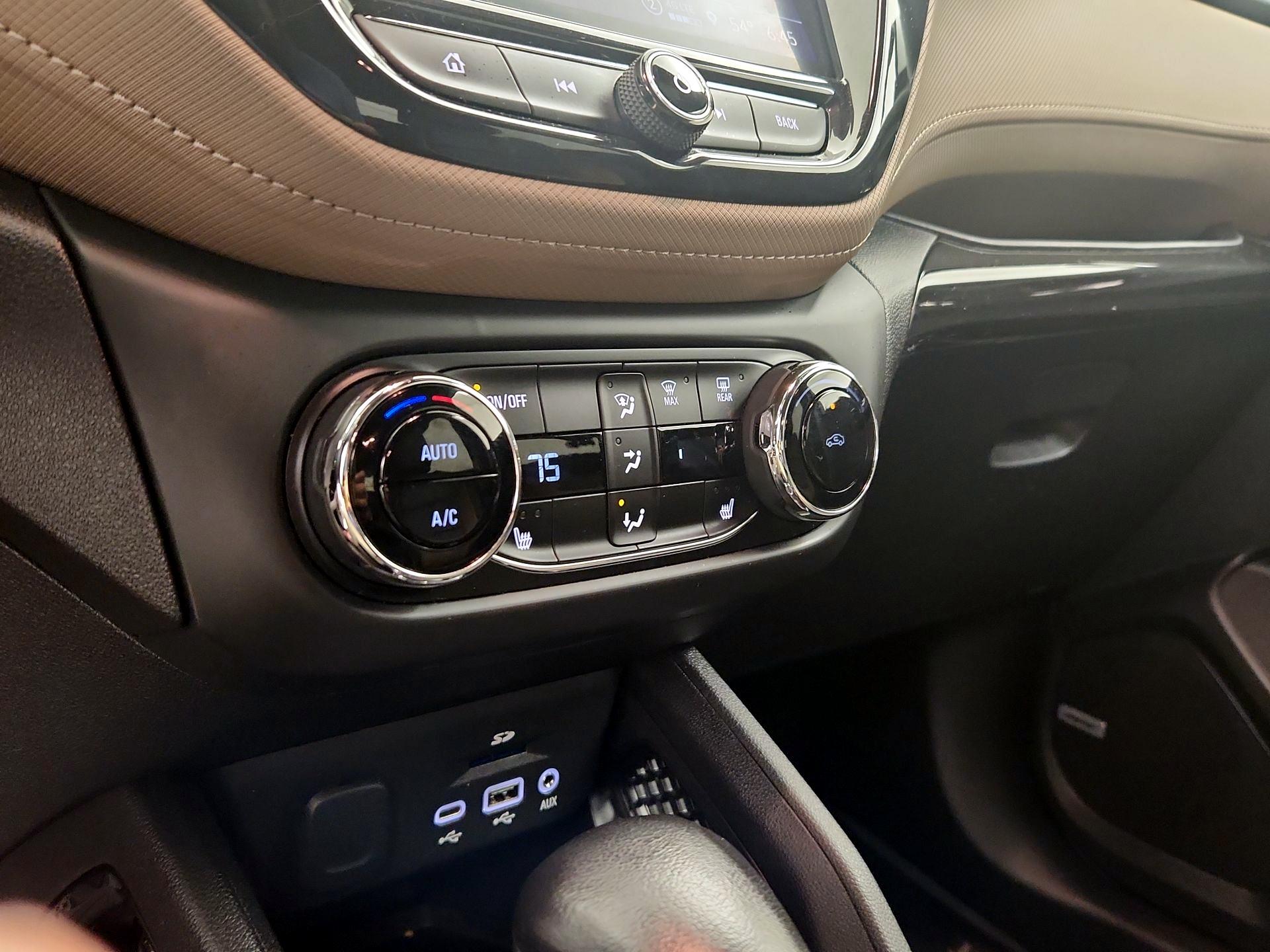 Thumbnail: 2021 Chevrolet TrailBlazer - 16