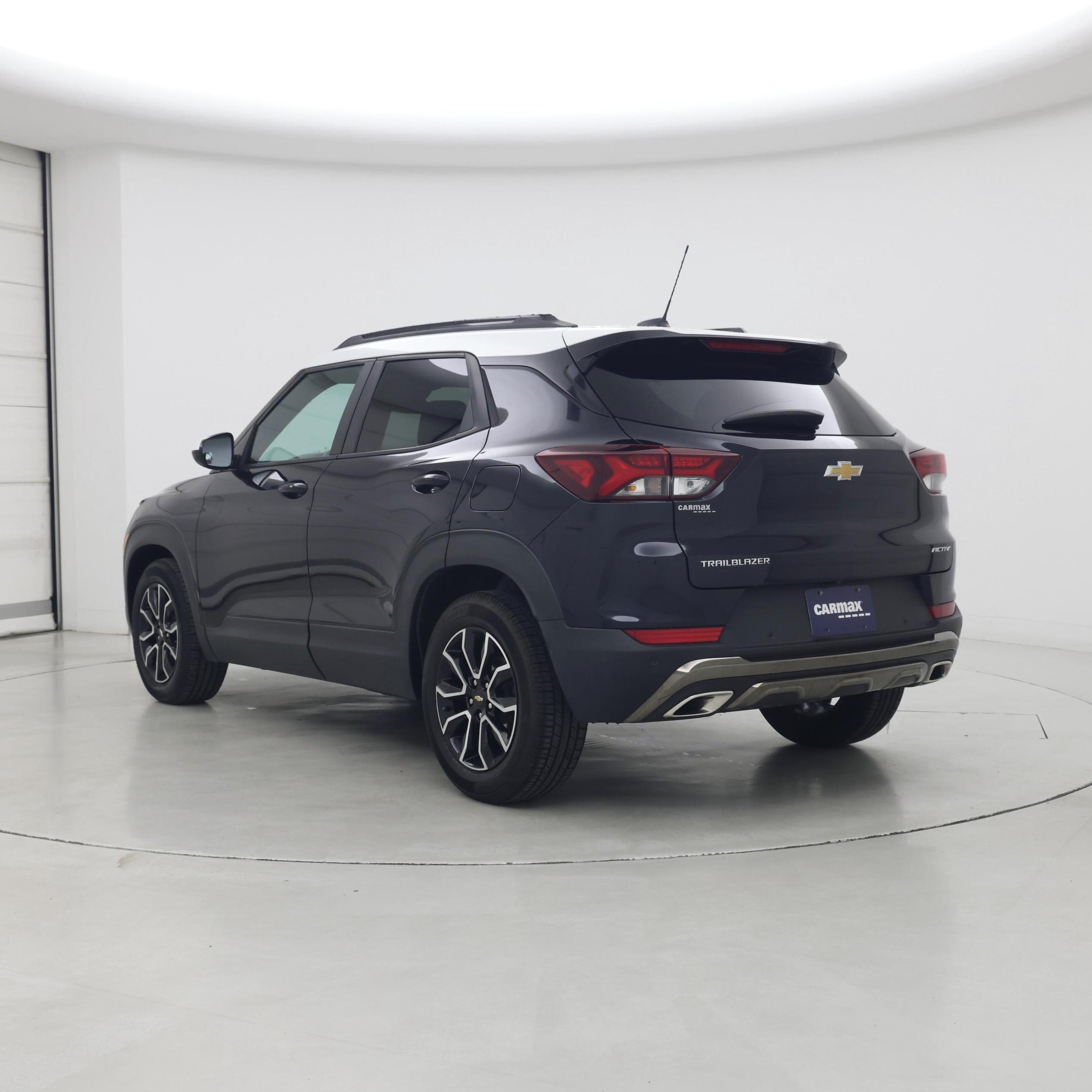 Thumbnail: 2021 Chevrolet TrailBlazer - 2