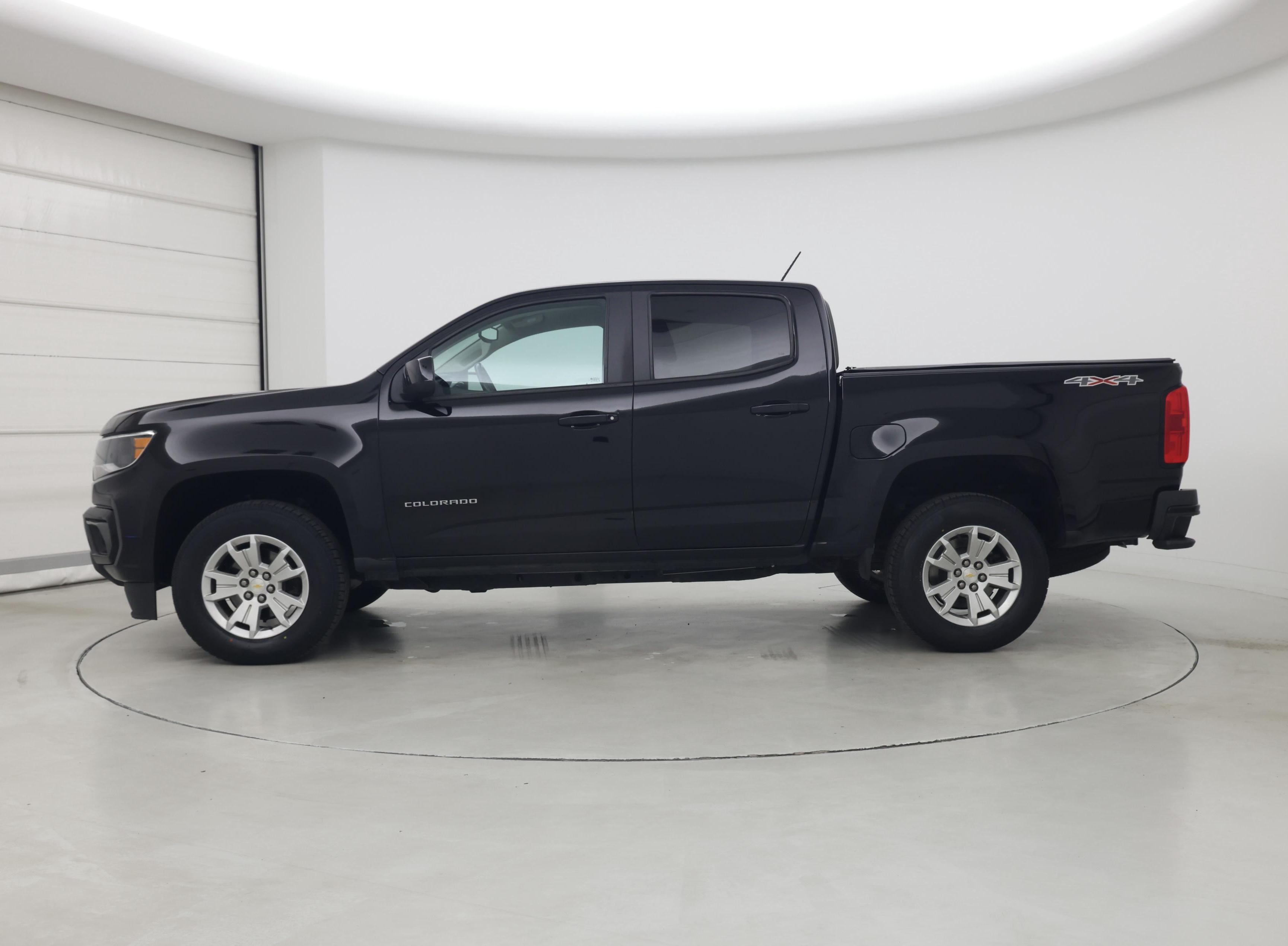 Thumbnail: 2021 Chevrolet Colorado - 3