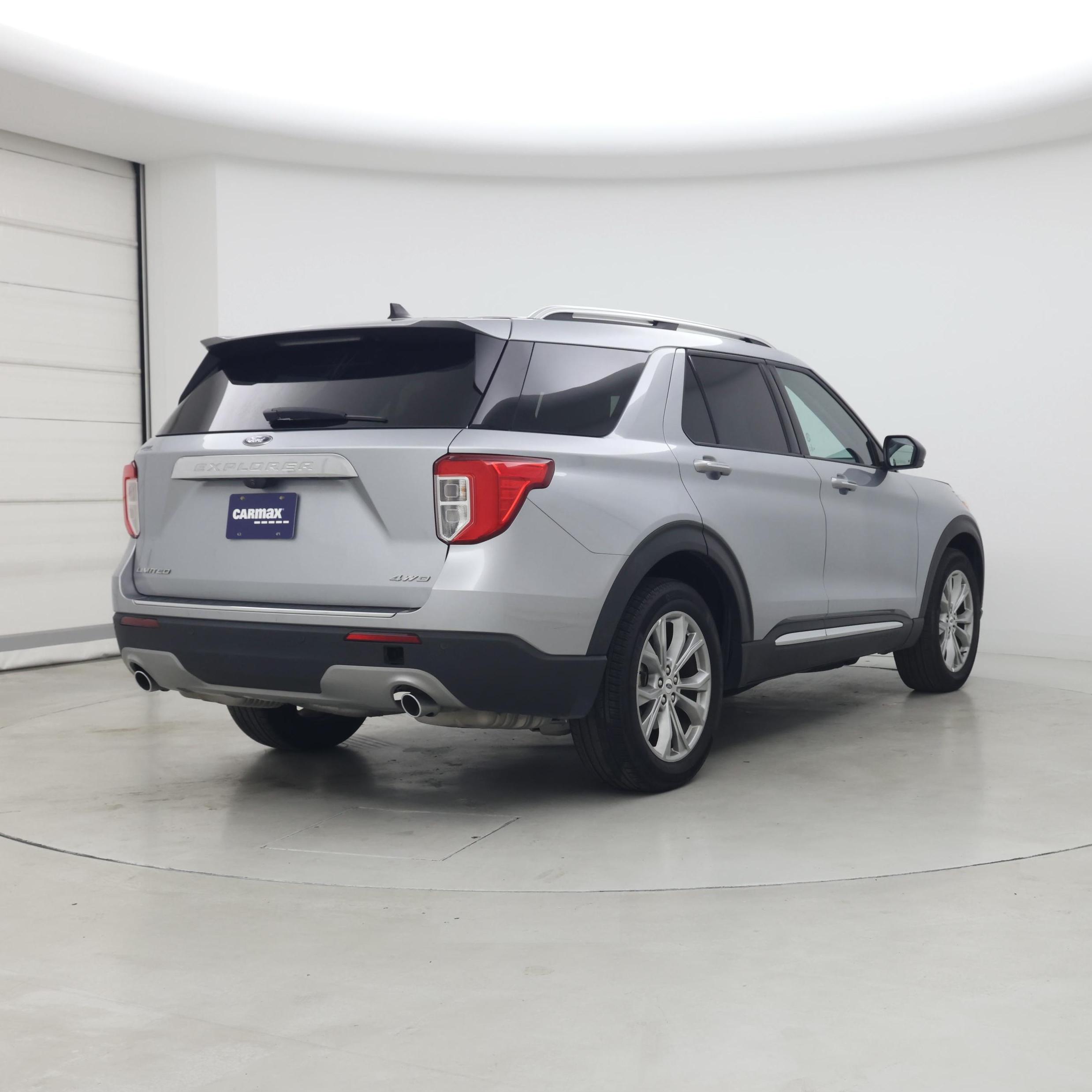 Thumbnail: 2023 Ford Explorer - 8