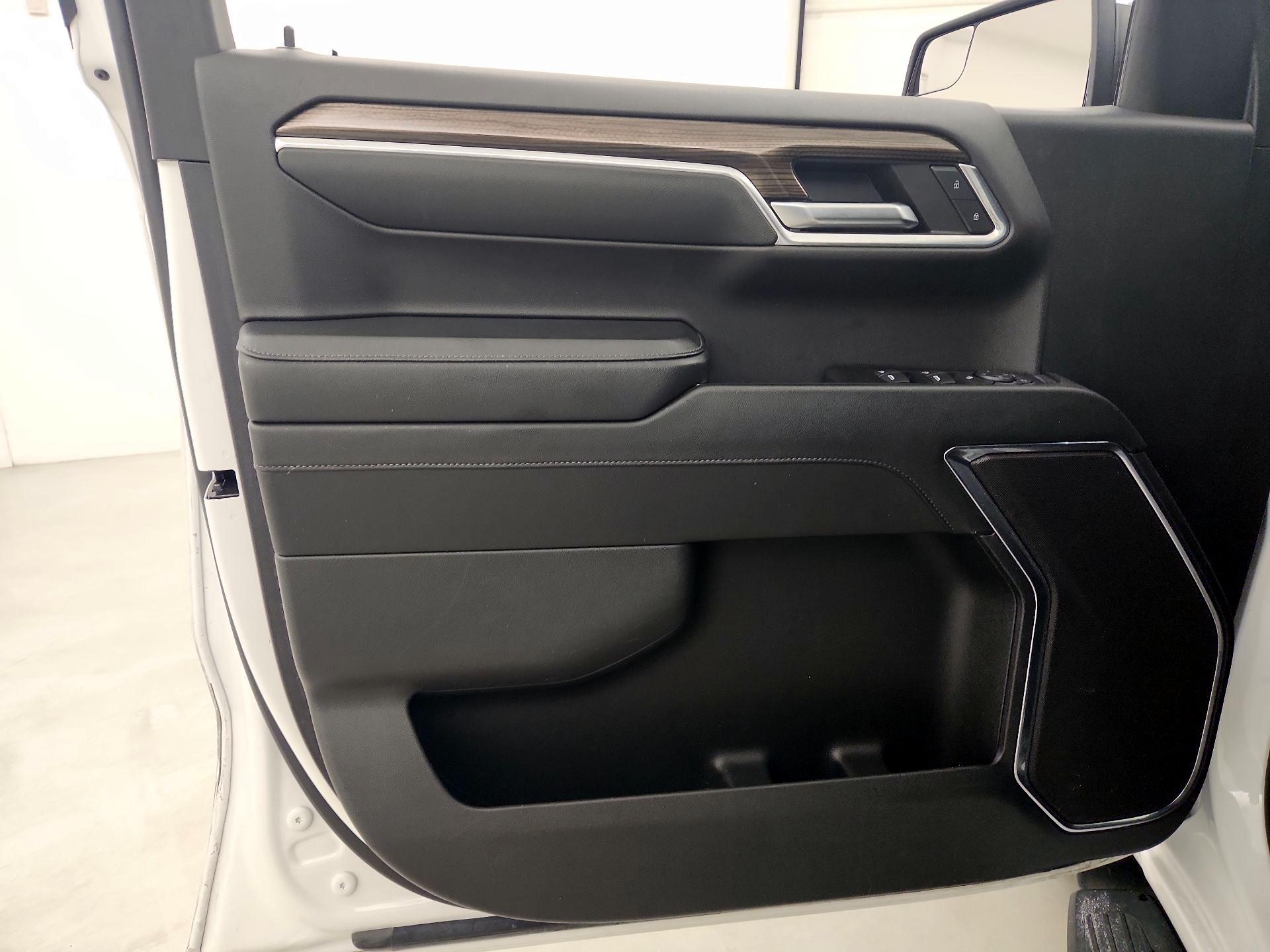 Thumbnail: 2024 Chevrolet Silverado 1500 - 12