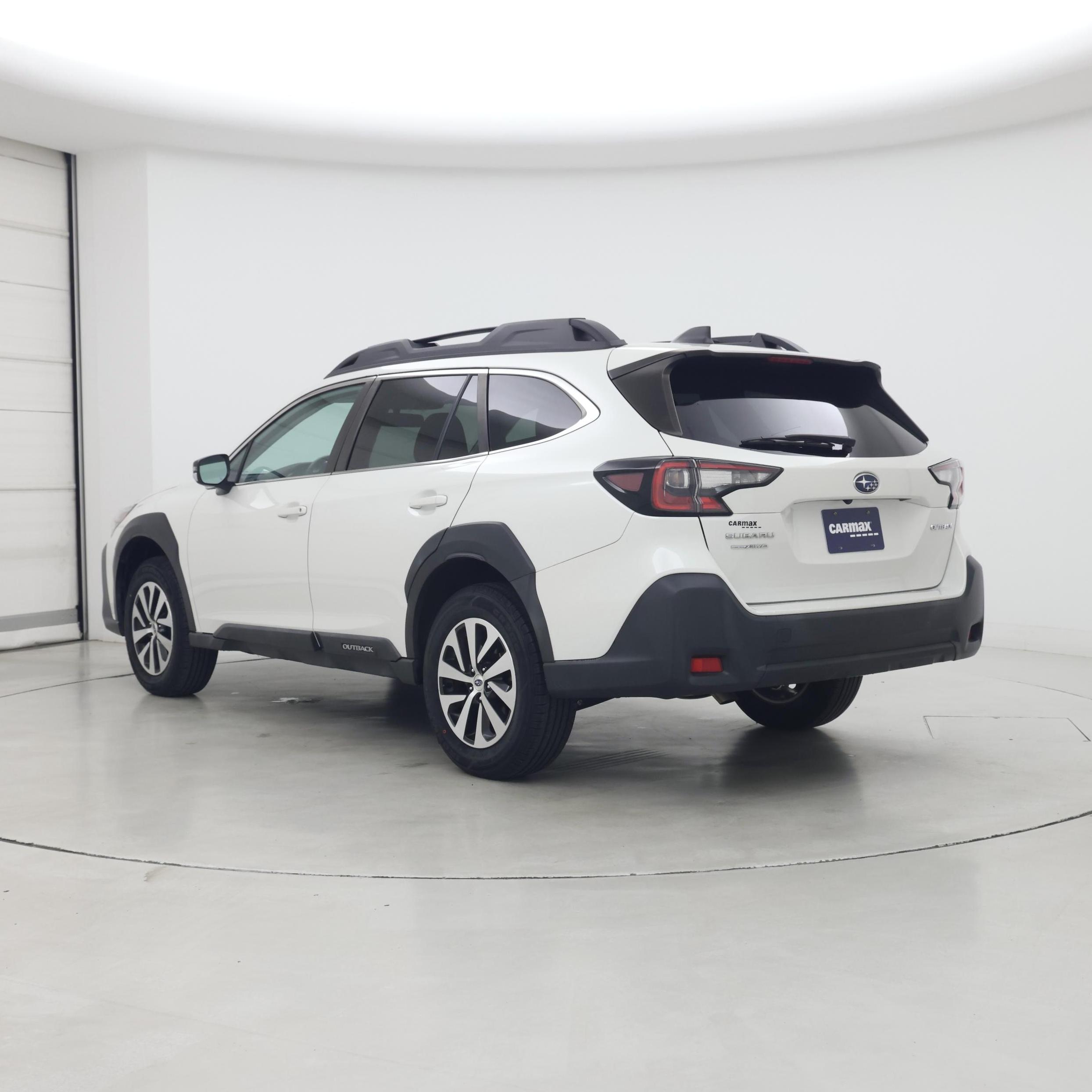 Thumbnail: 2023 Subaru Outback - 2