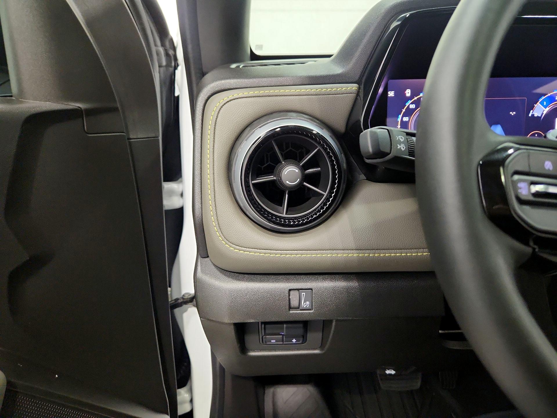 Thumbnail: 2025 Chevrolet Colorado - 13