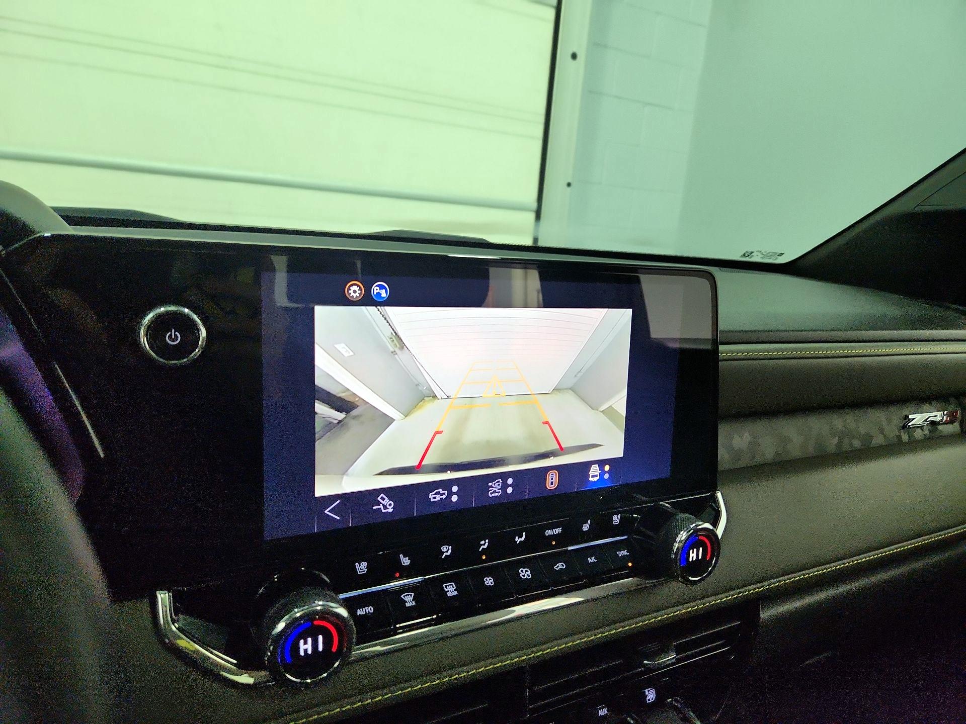 Thumbnail: 2025 Chevrolet Colorado - 15