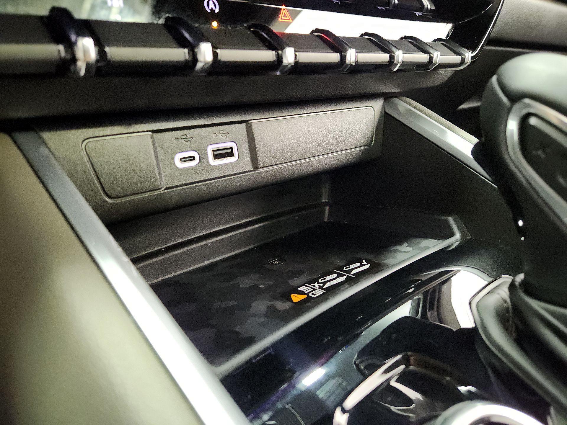 Thumbnail: 2025 Chevrolet Colorado - 19