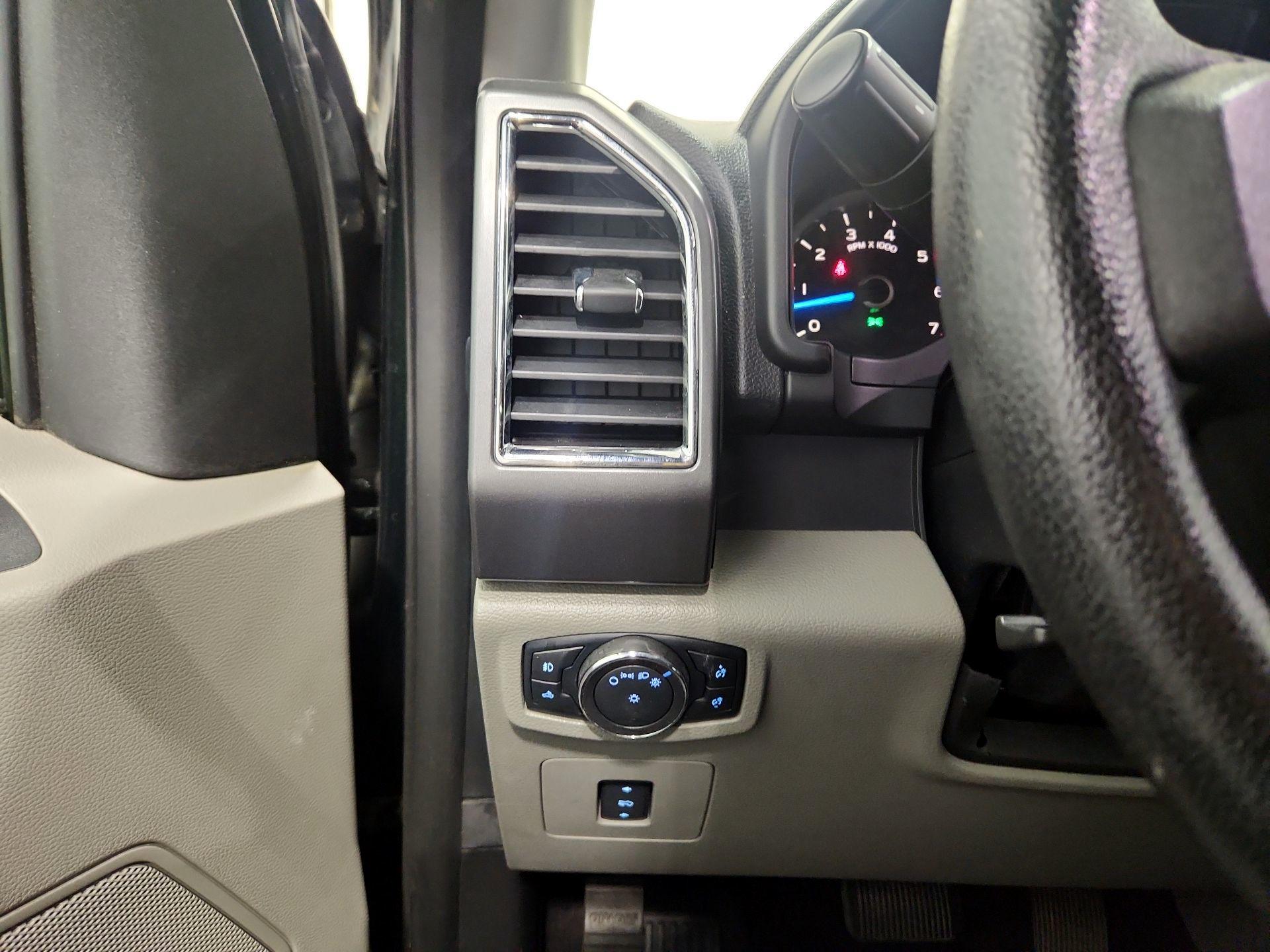 Thumbnail: 2015 Ford F-150 - 13