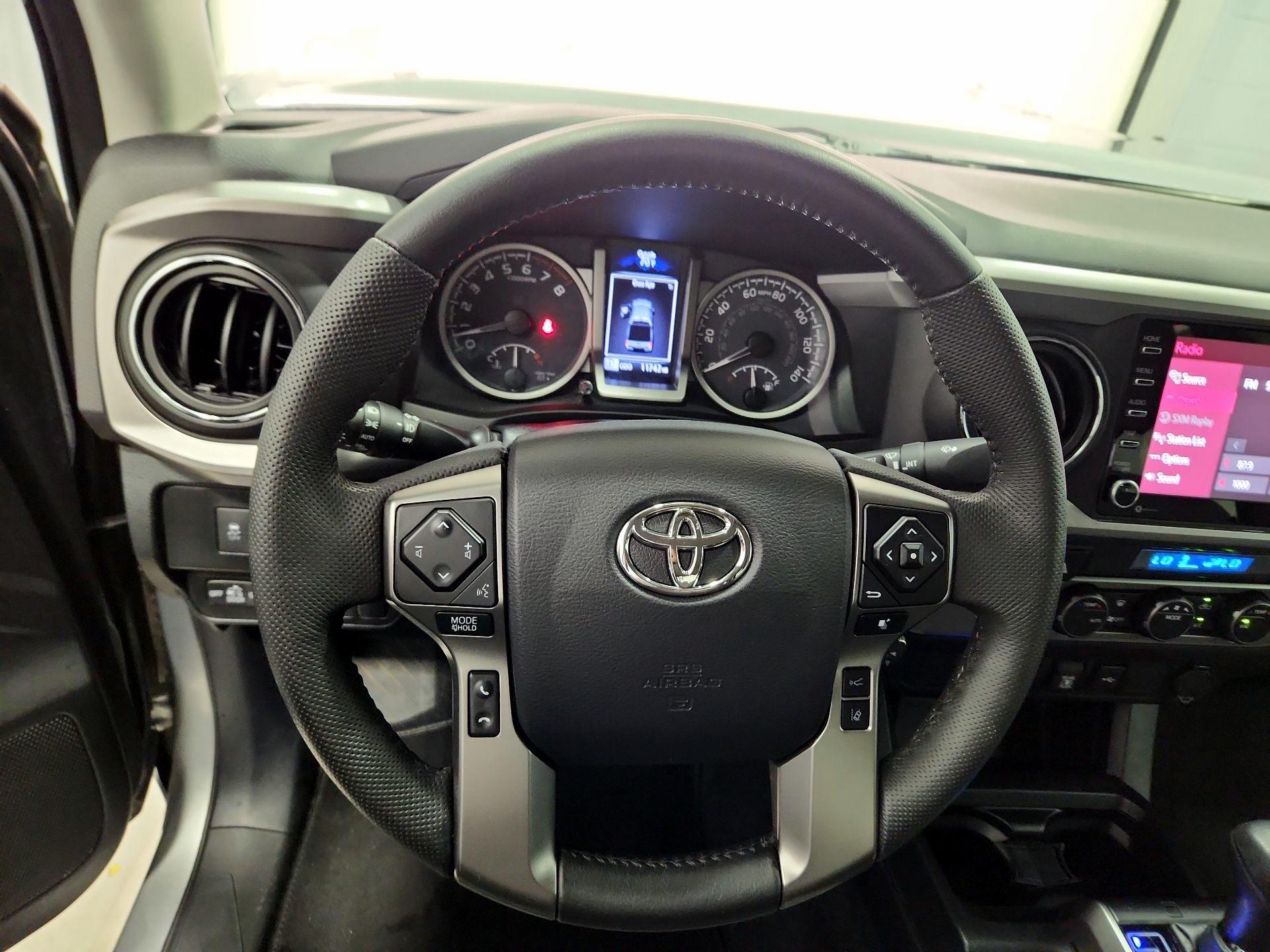 Thumbnail: 2021 Toyota Tacoma - 10