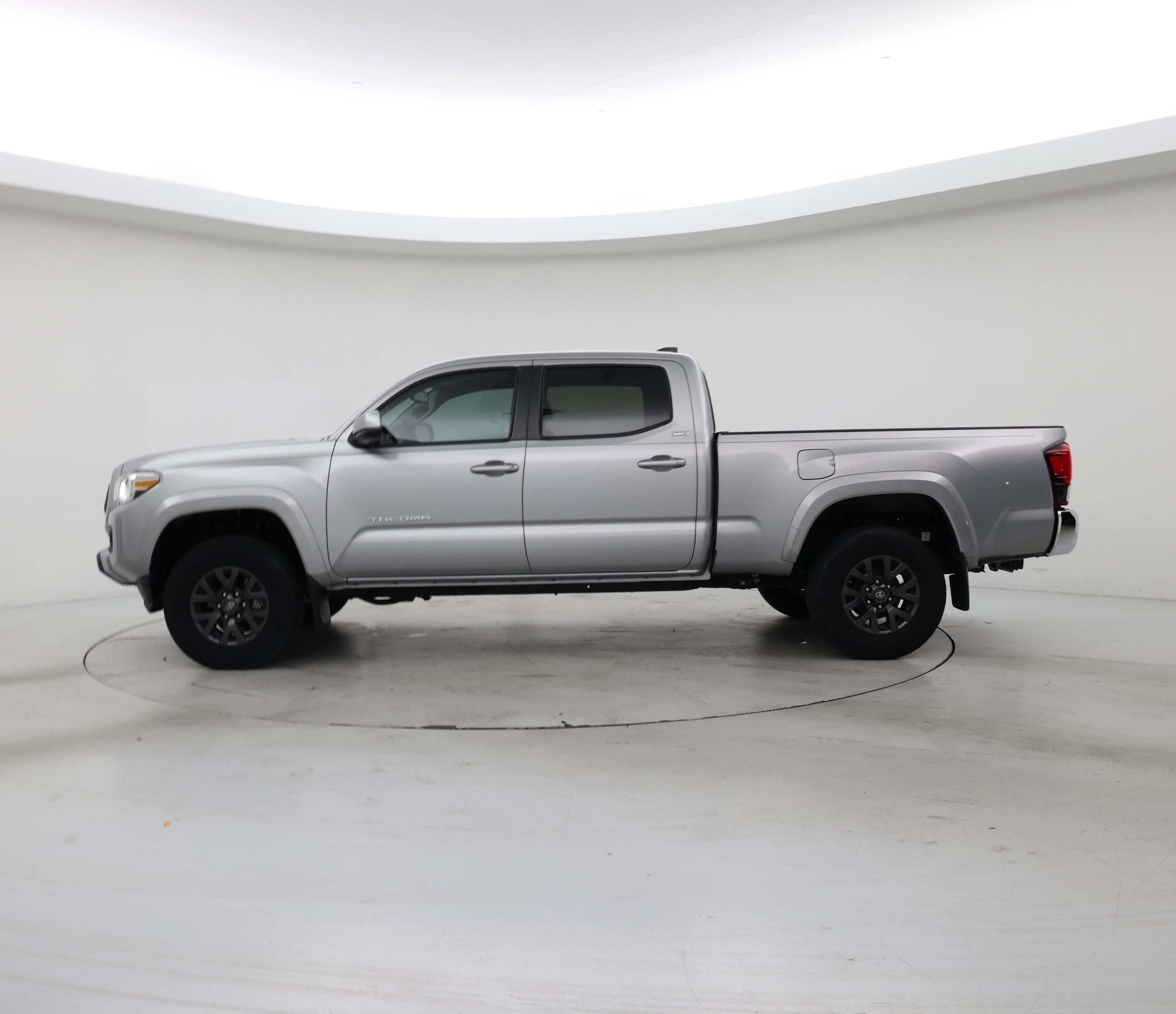 Thumbnail: 2021 Toyota Tacoma - 3