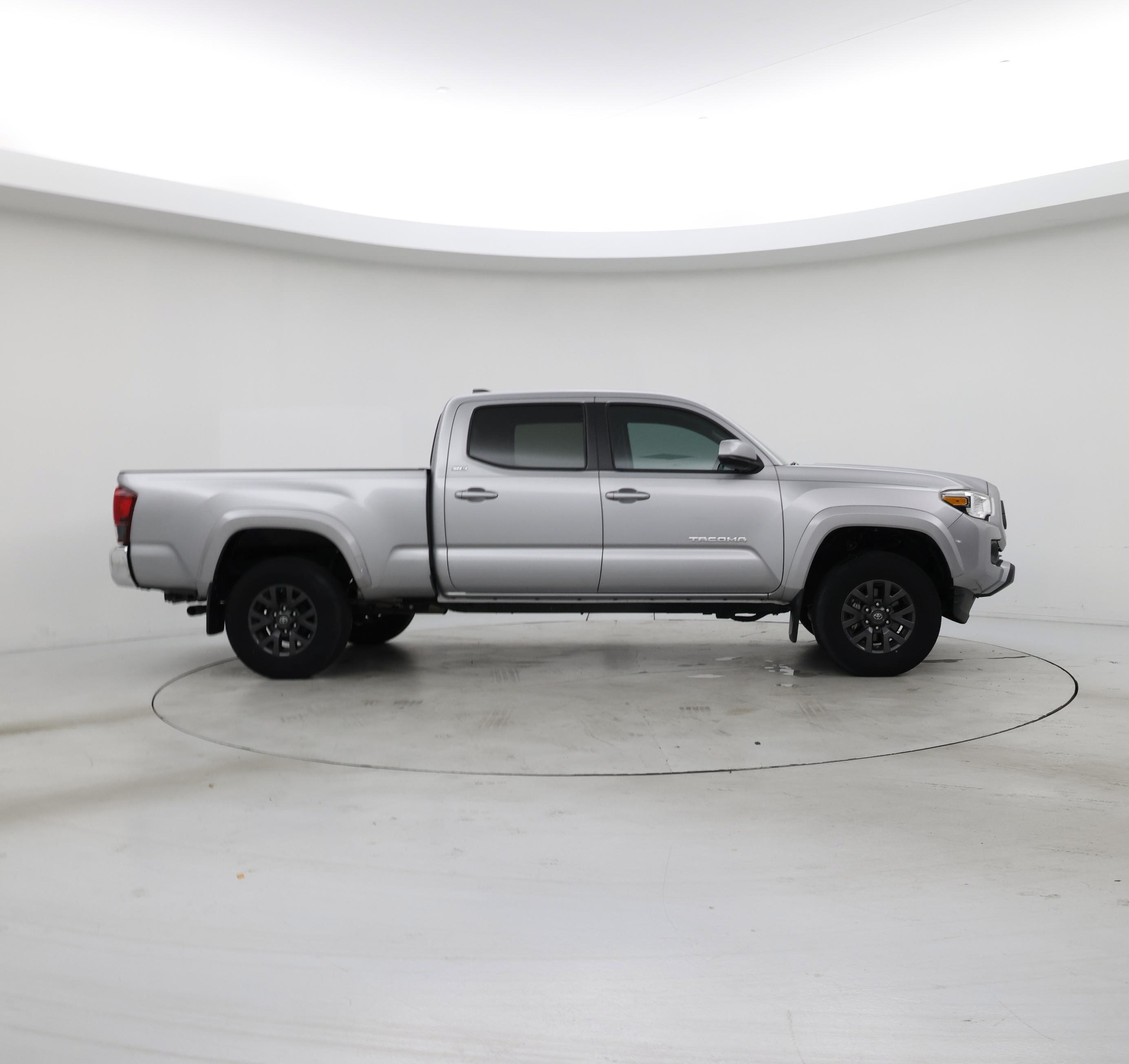 Thumbnail: 2021 Toyota Tacoma - 7