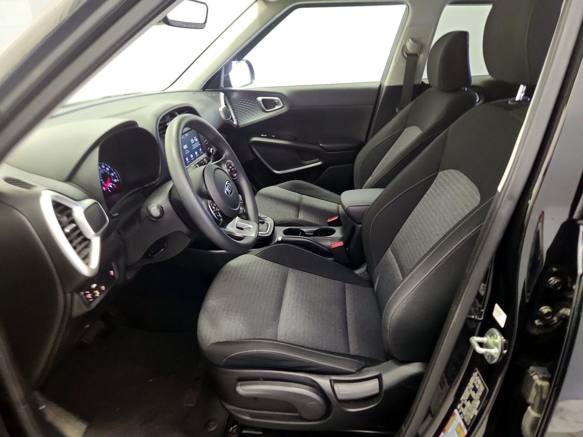 Thumbnail: 2020 Kia Soul - 11