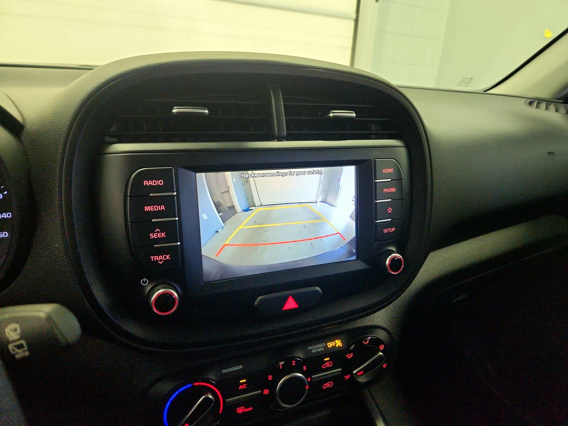 Thumbnail: 2020 Kia Soul - 14