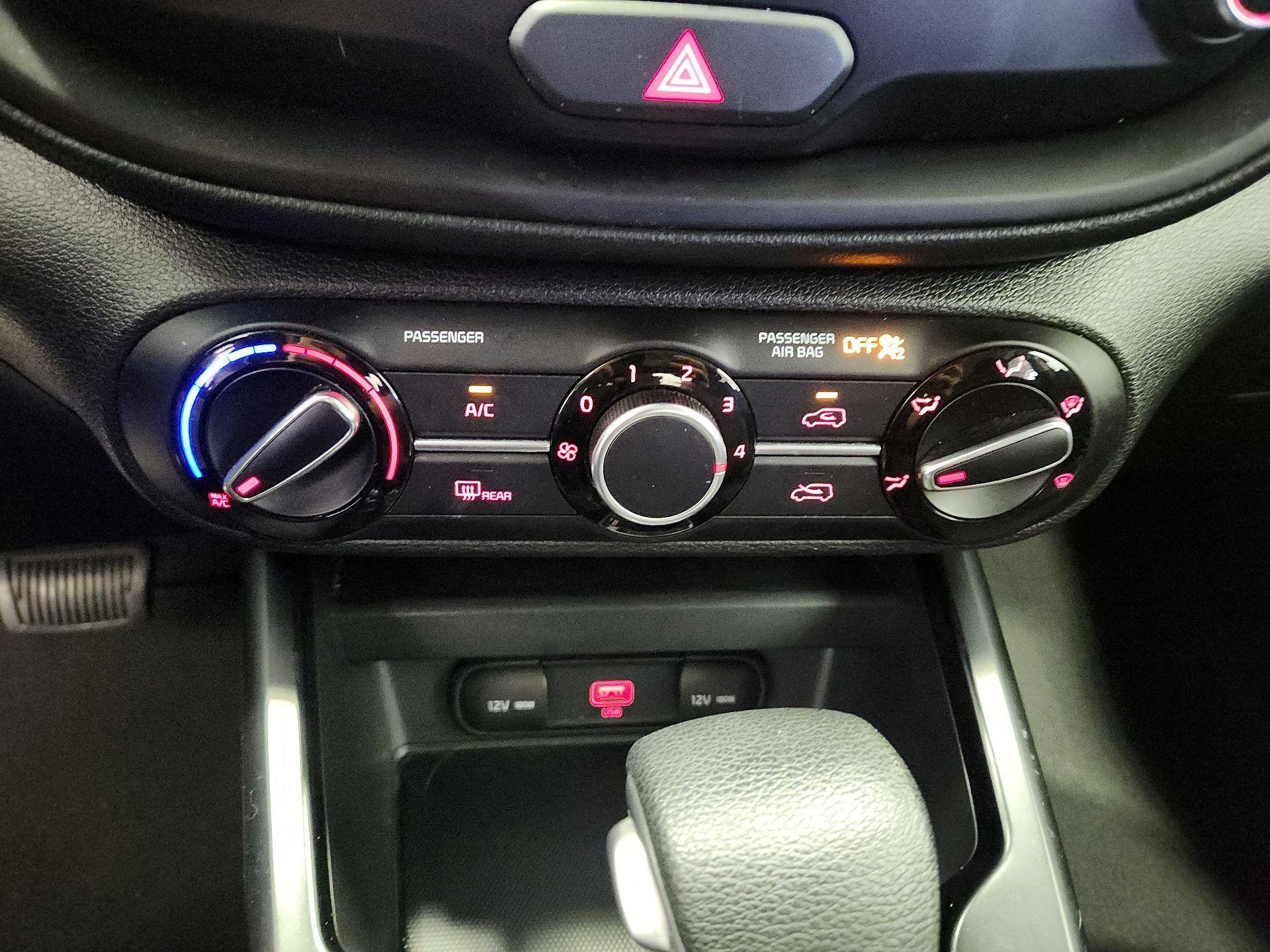 Thumbnail: 2020 Kia Soul - 16