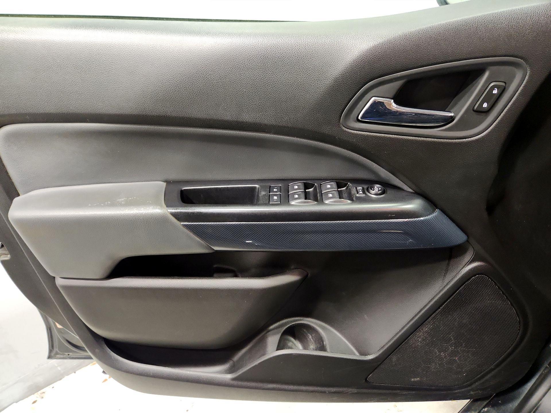 Thumbnail: 2017 Chevrolet Colorado - 12